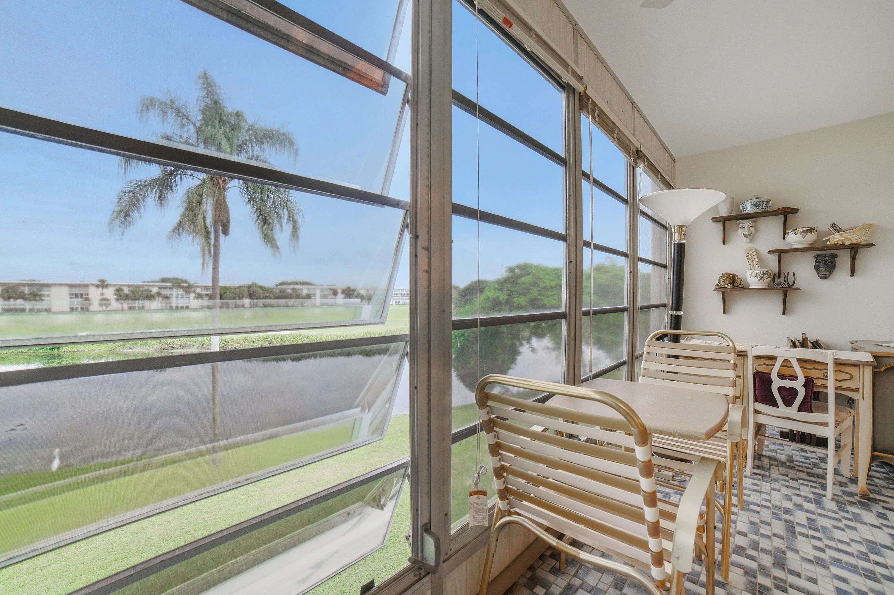 2905 Victoria Place #J3