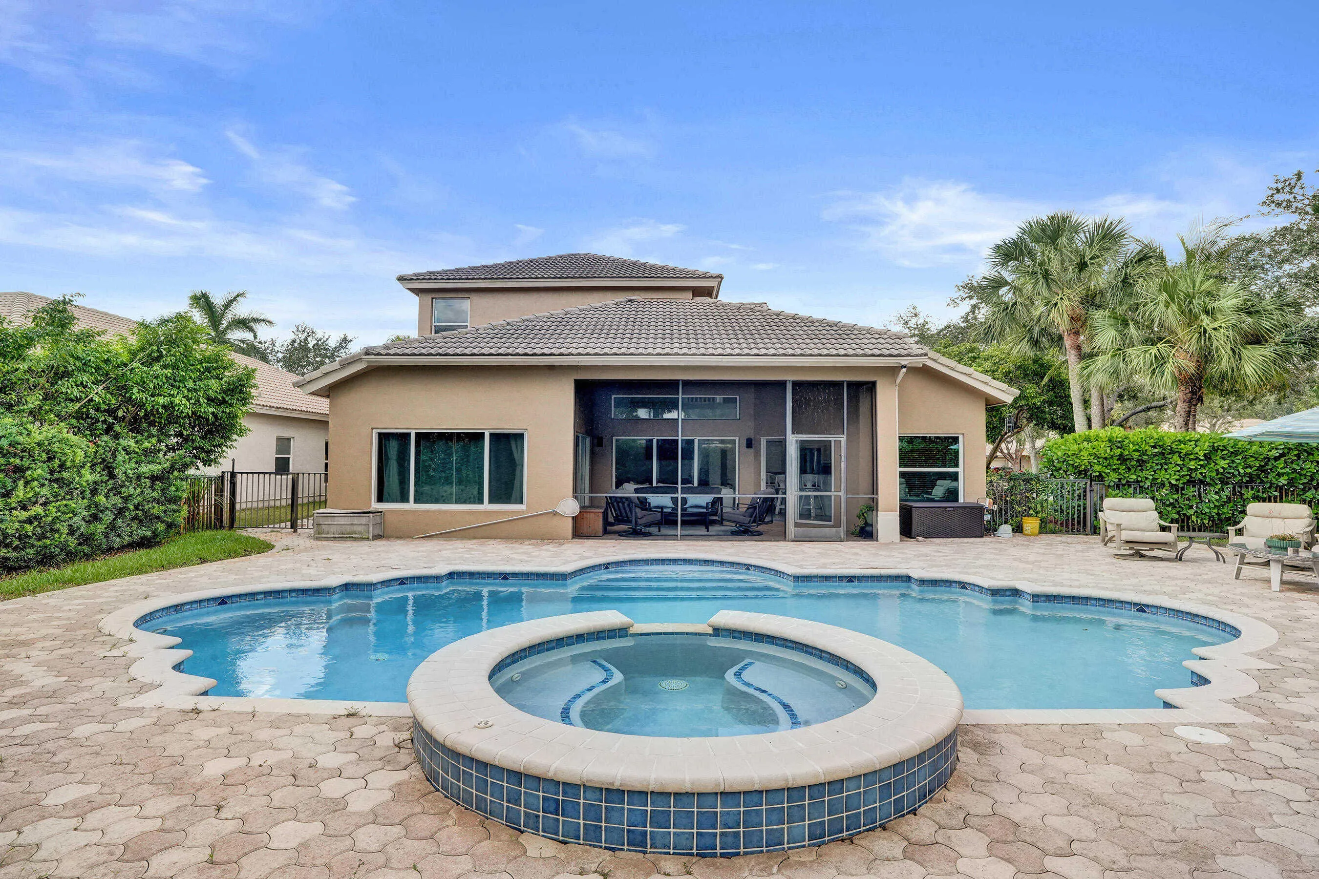11329 NW 65TH Manor