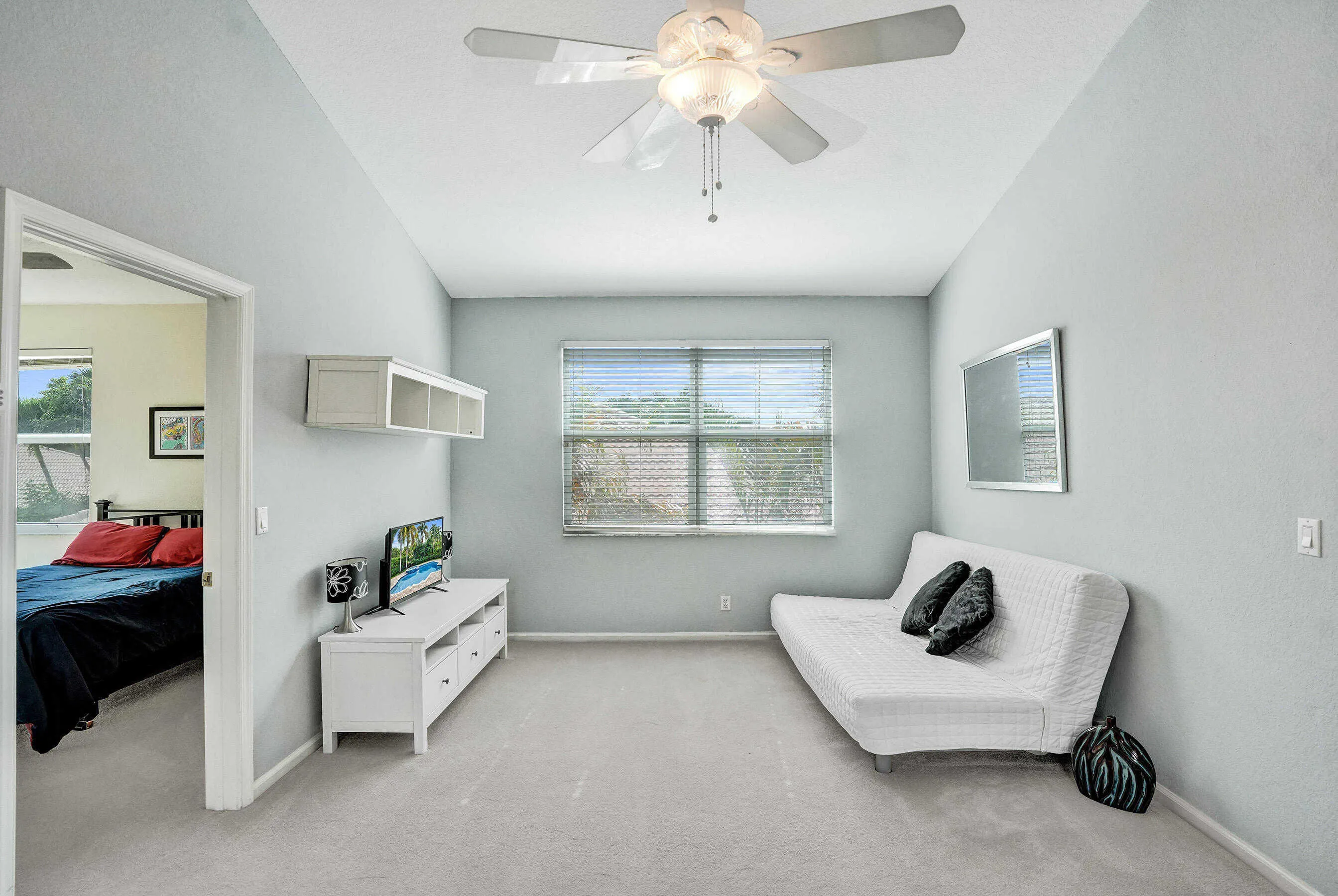 11329 NW 65TH Manor