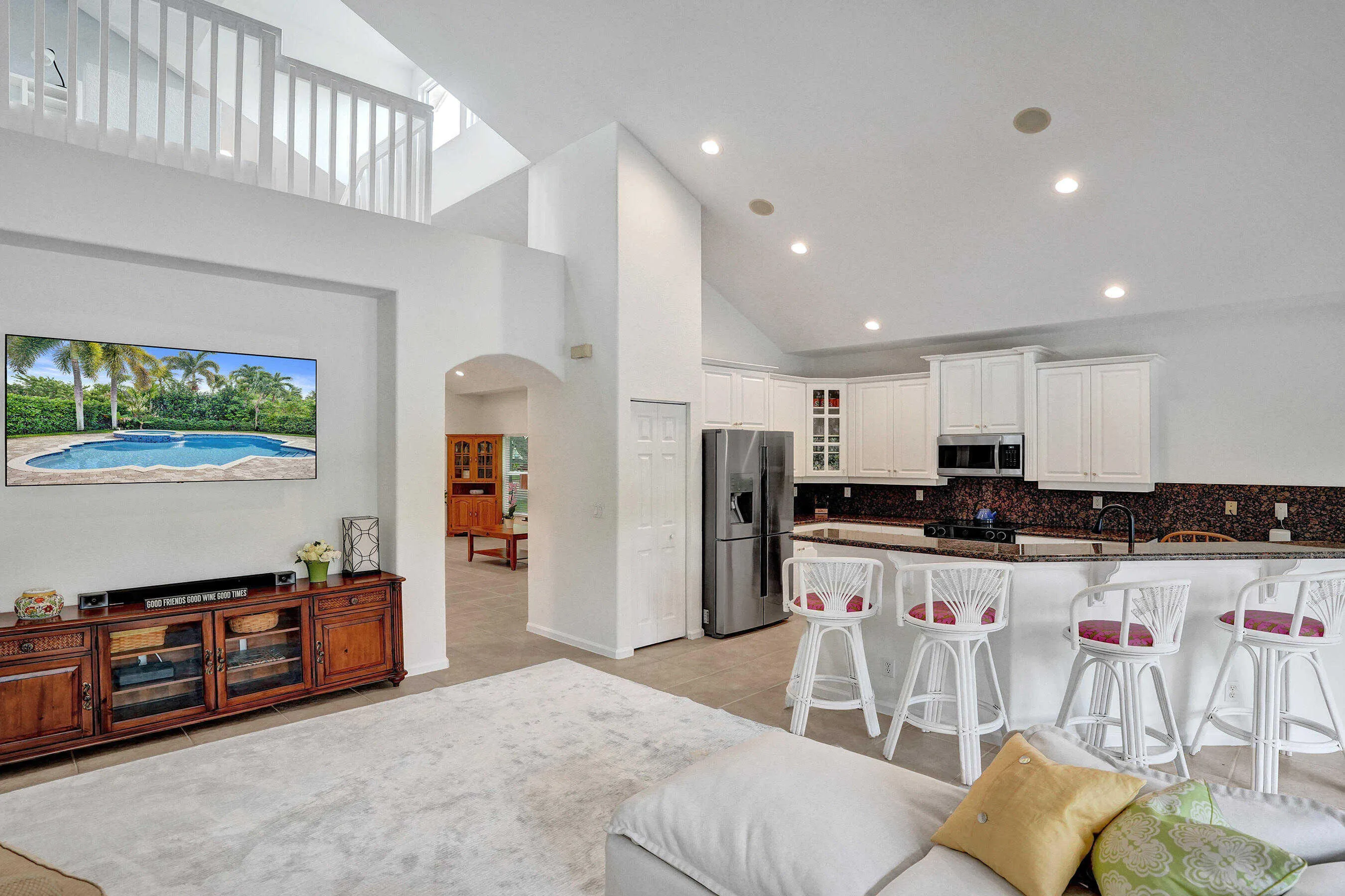 11329 NW 65TH Manor