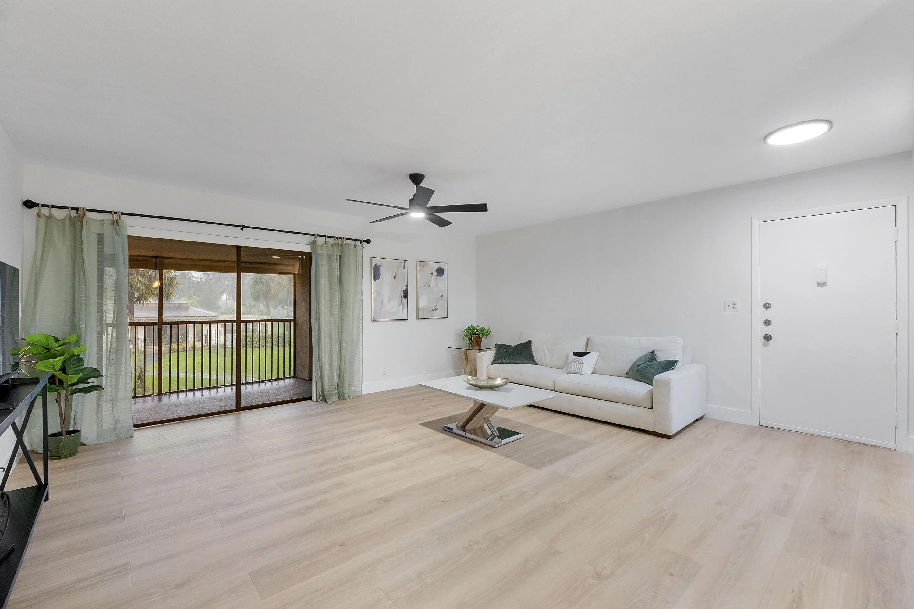 195 DEER CREEK Boulevard #807