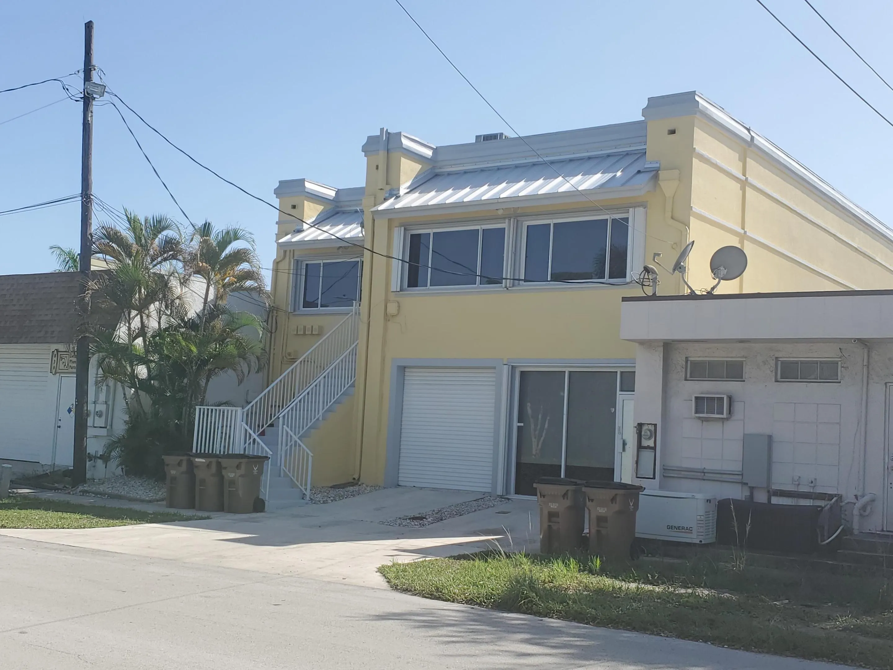 833 SE 8TH Avenue #833