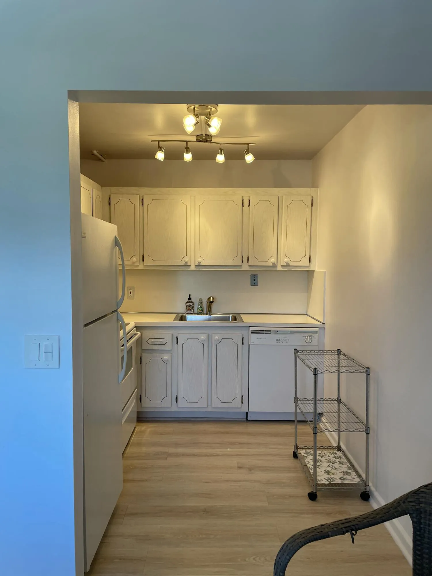 3034 ELLESMERE B #3304