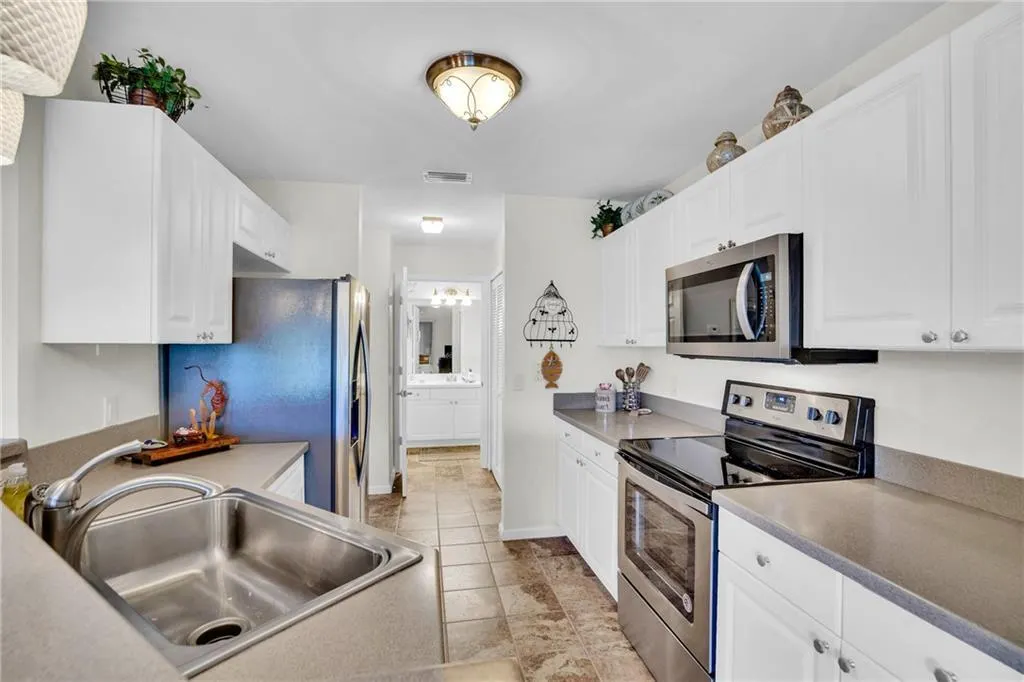 200 GRAND ROYALE Circle #104