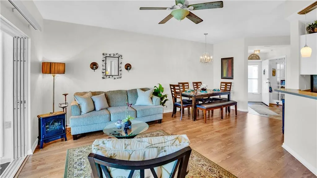 200 GRAND ROYALE Circle #104