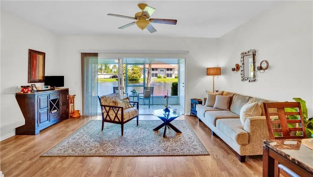 200 GRAND ROYALE Circle #104