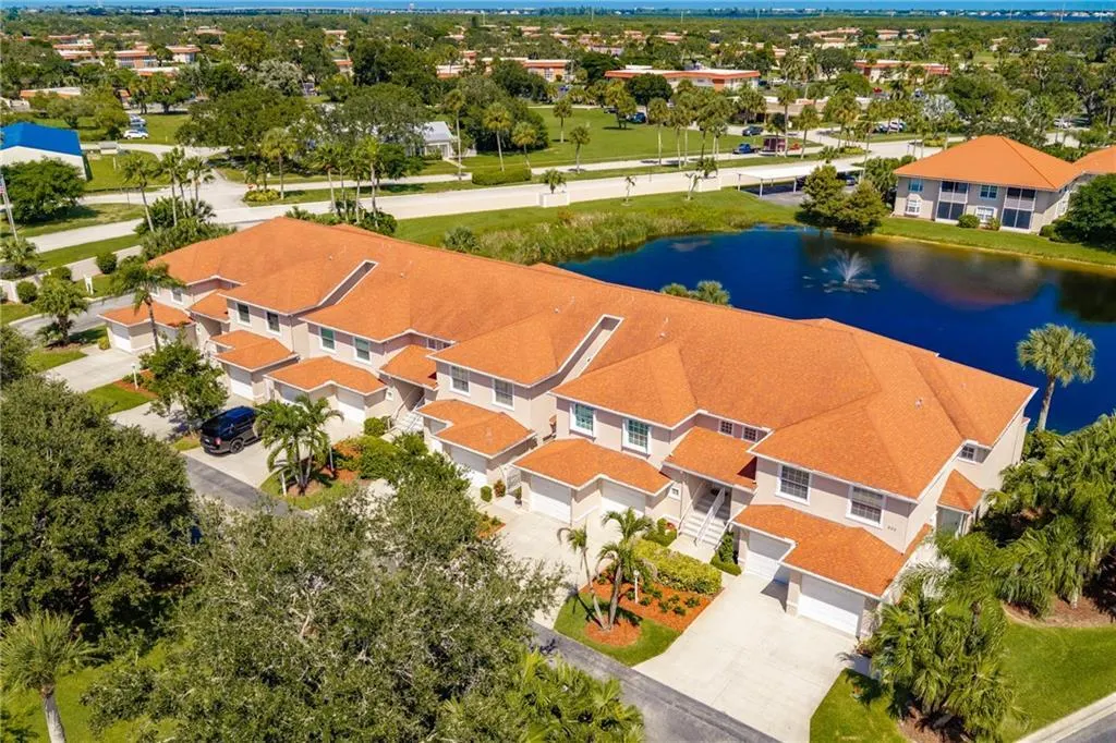 200 GRAND ROYALE Circle #104