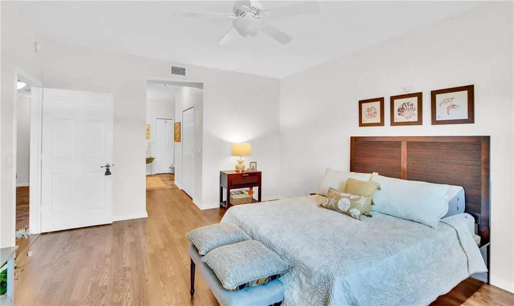 200 GRAND ROYALE Circle #104