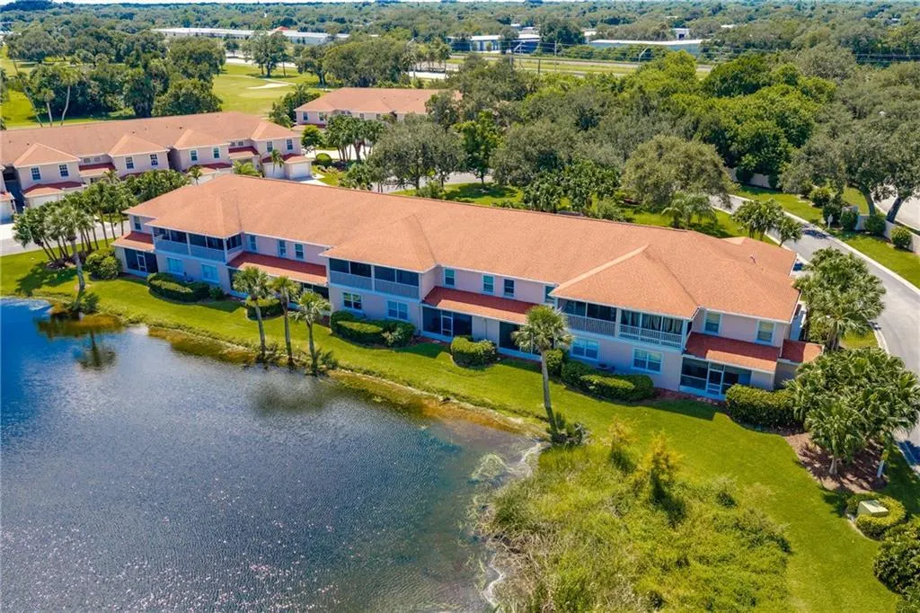 200 GRAND ROYALE Circle #104