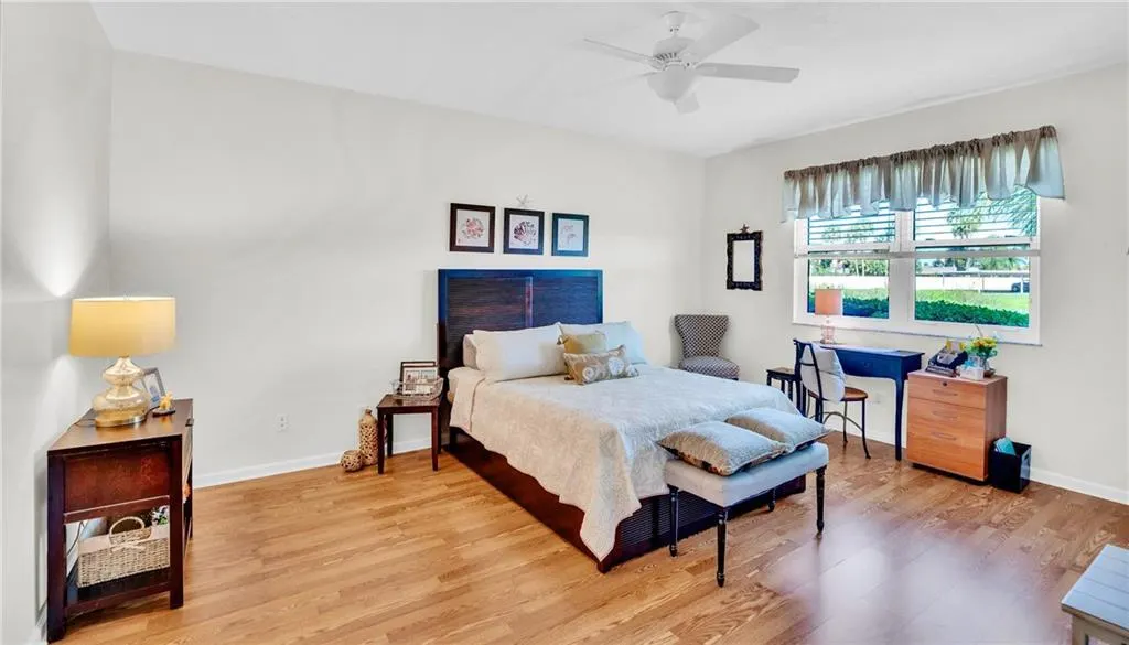 200 GRAND ROYALE Circle #104