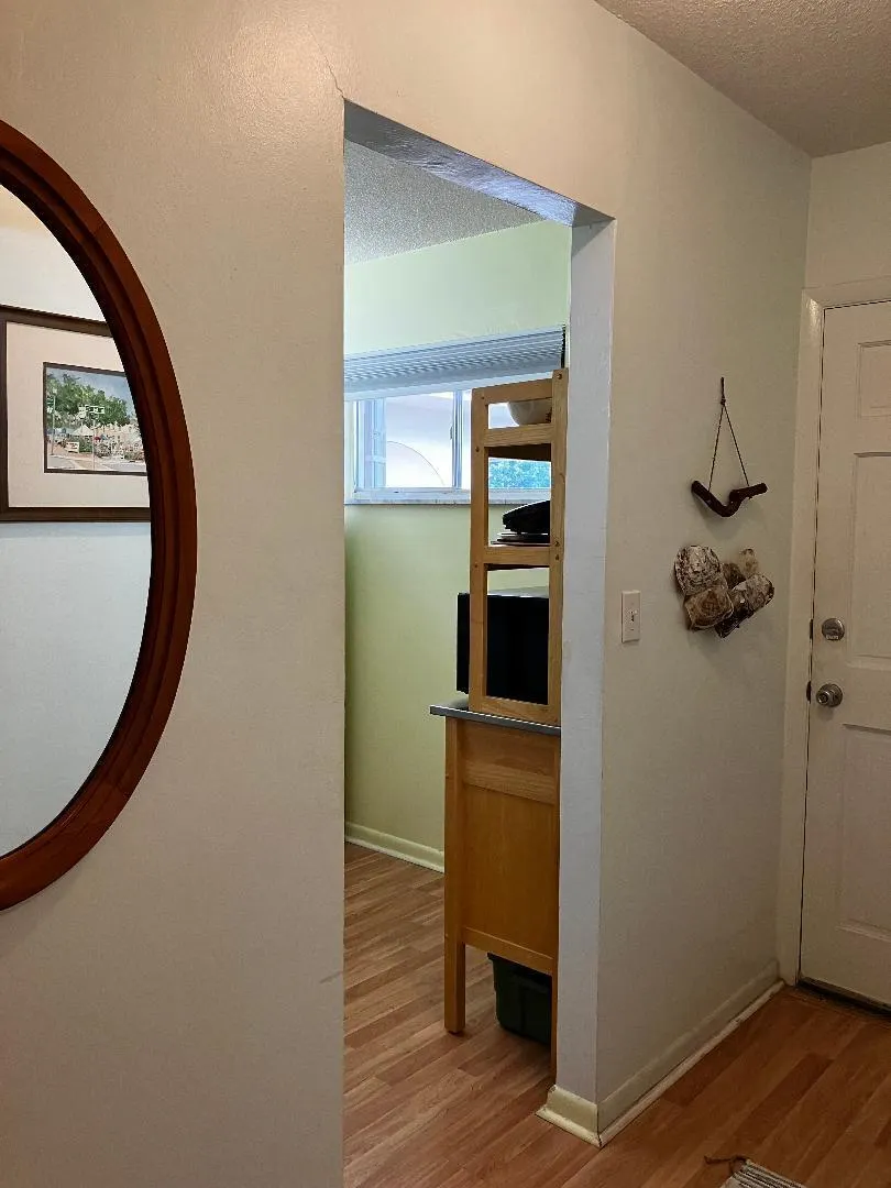 2615 GARDEN Drive N #305