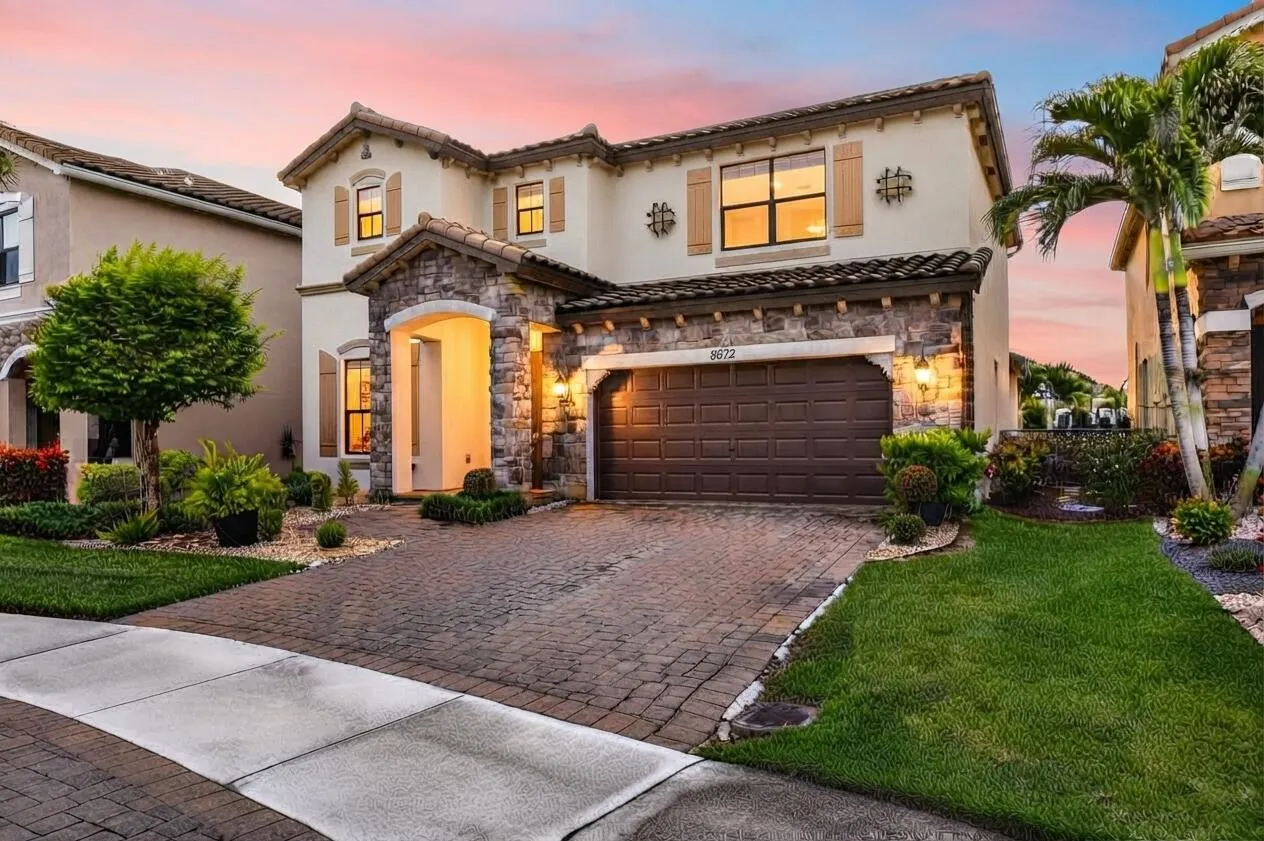 8872 Sandy Creek Way