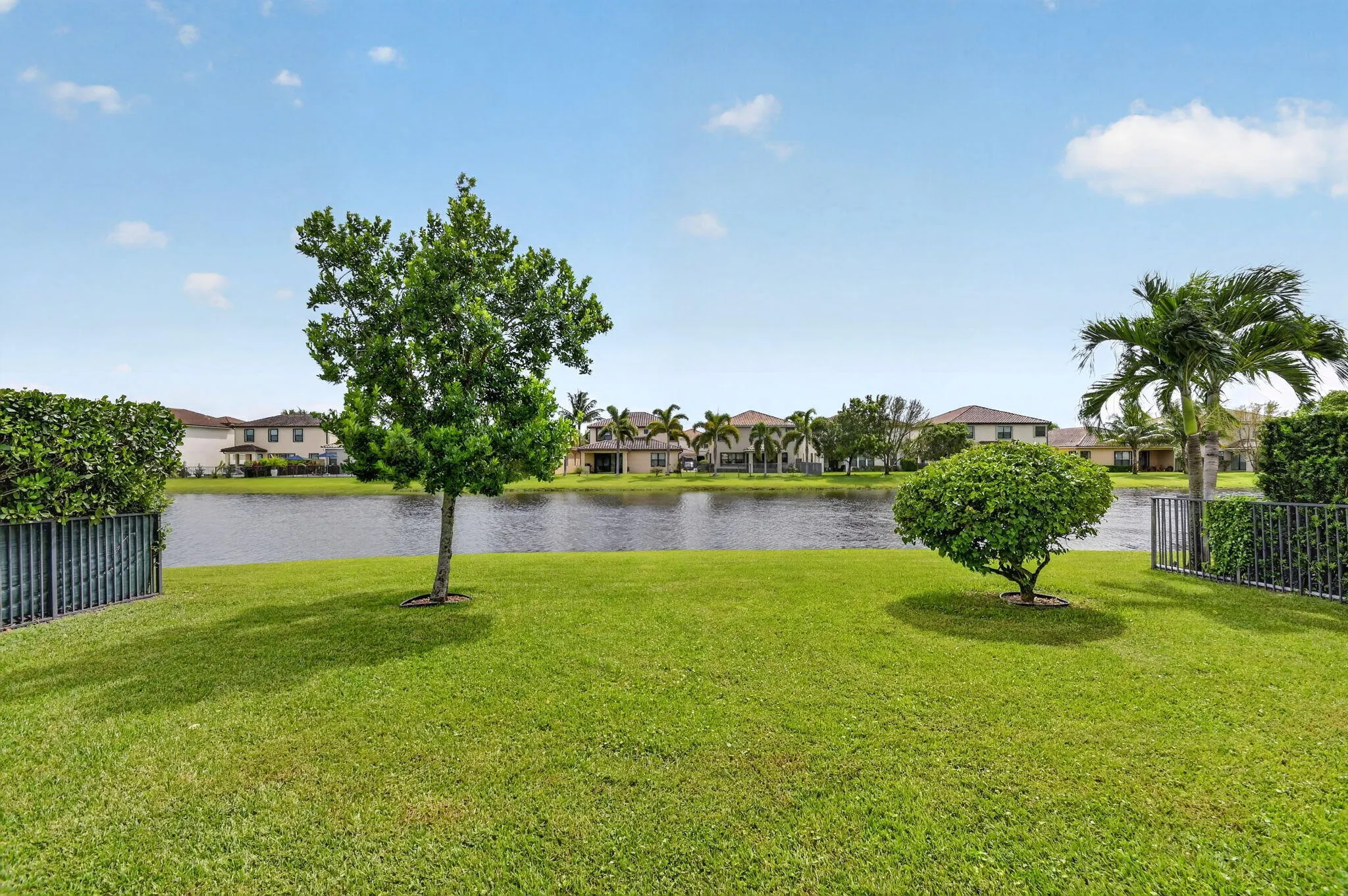 8872 Sandy Creek Way