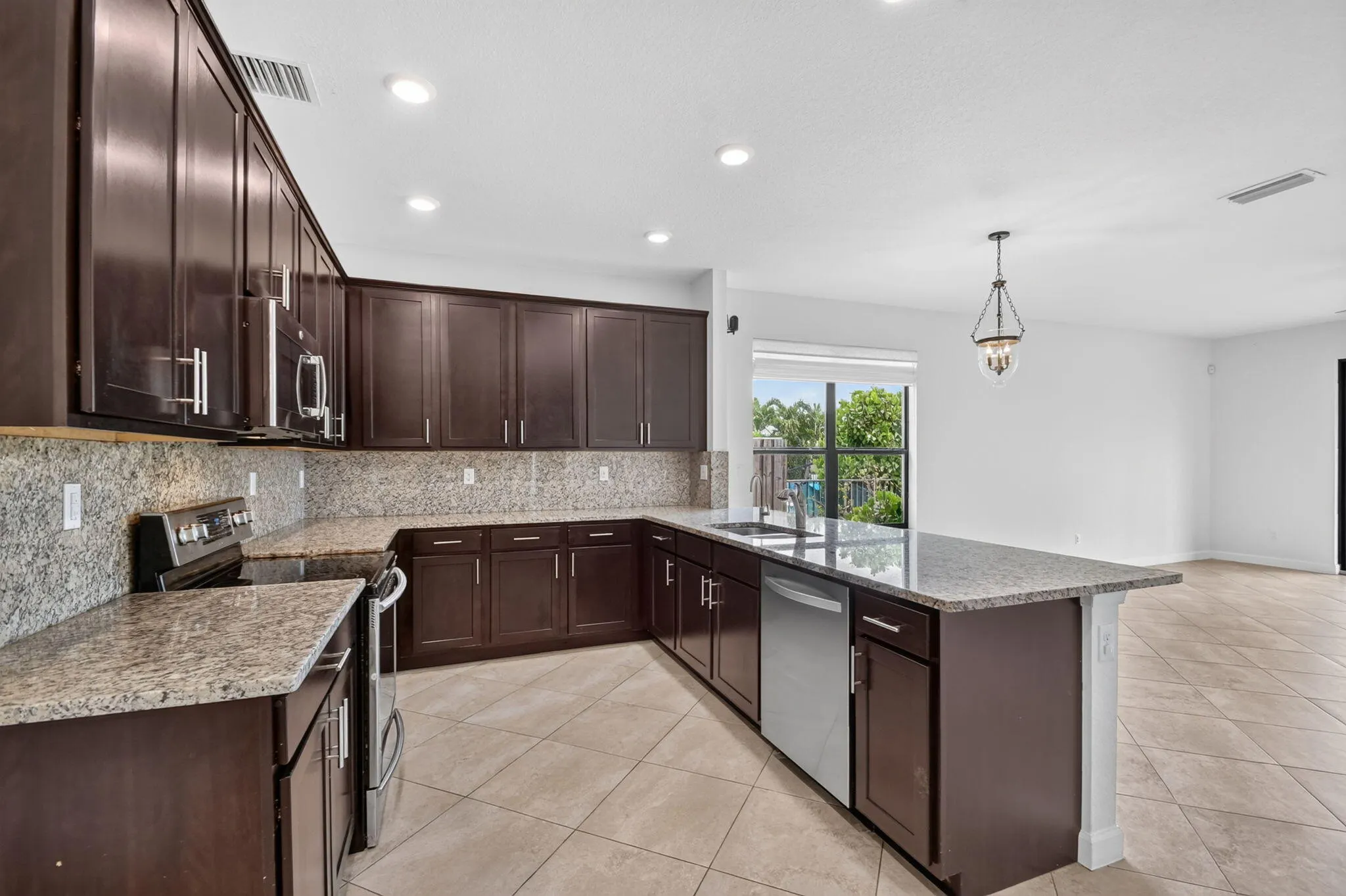 8872 Sandy Creek Way