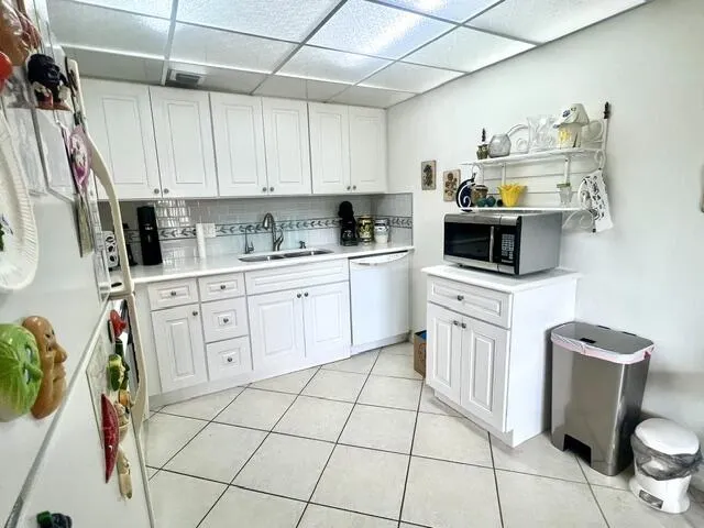 1083 OAKRIDGE U