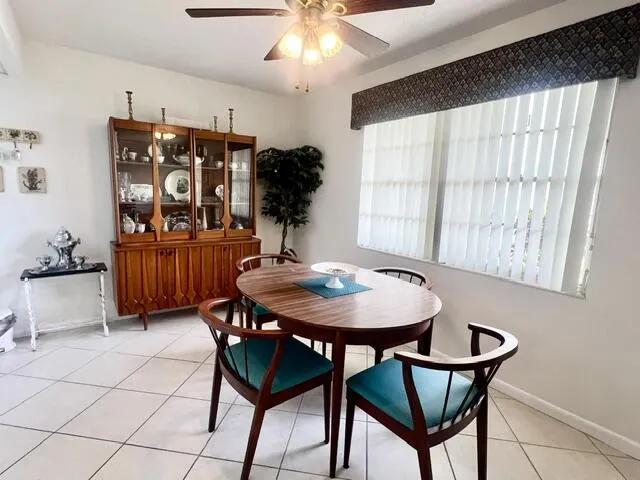 1083 OAKRIDGE U