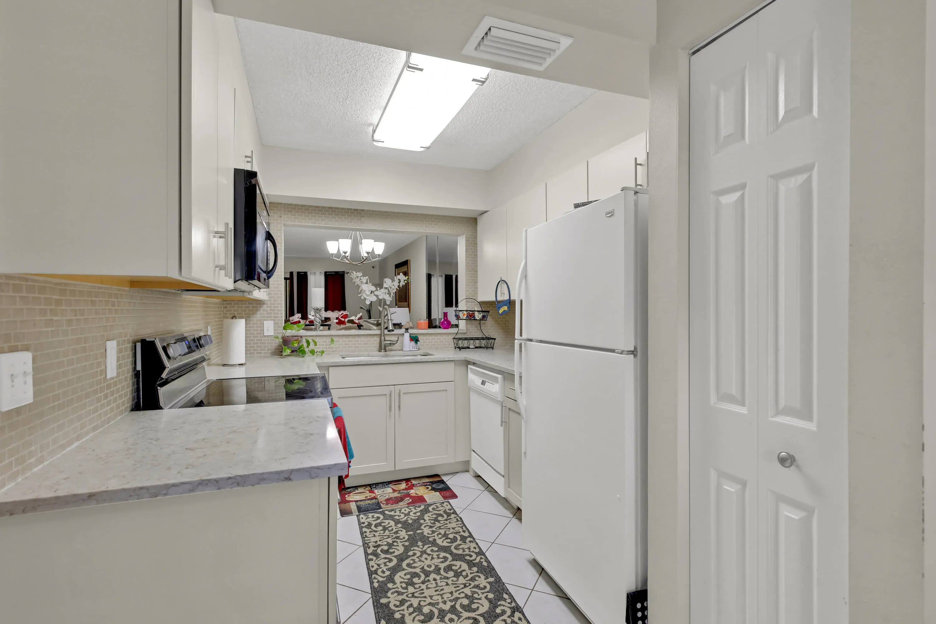 7843 WILLOW SPRING Drive #615