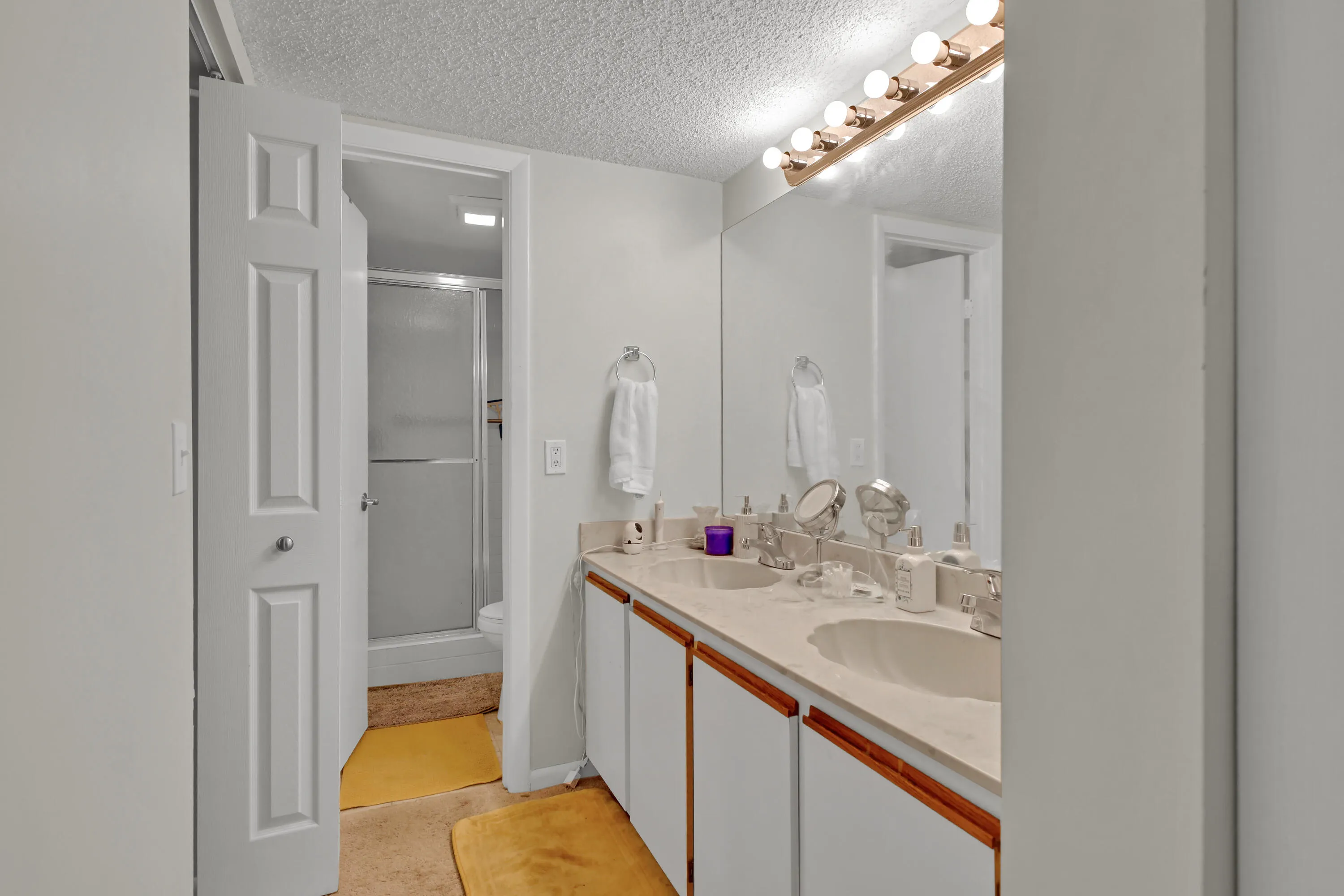 7843 WILLOW SPRING Drive #615
