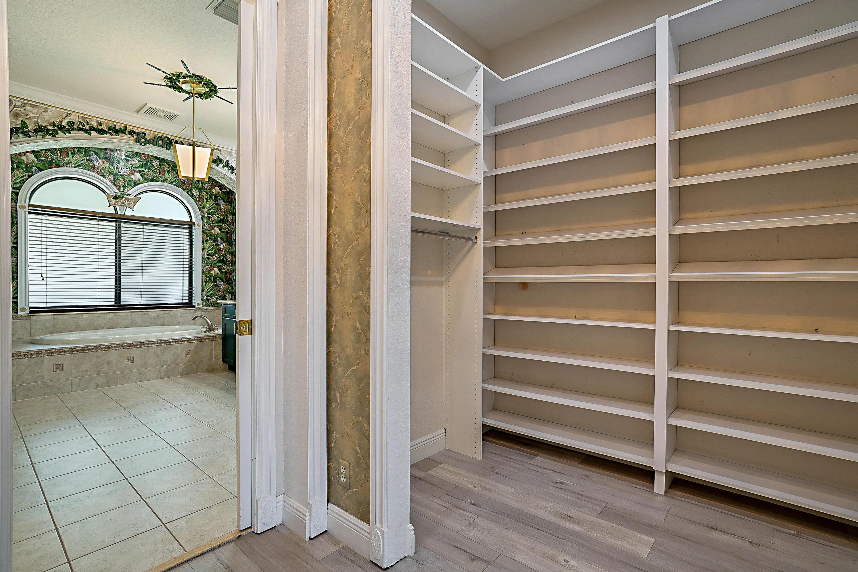 11618 MANATEE BAY Lane