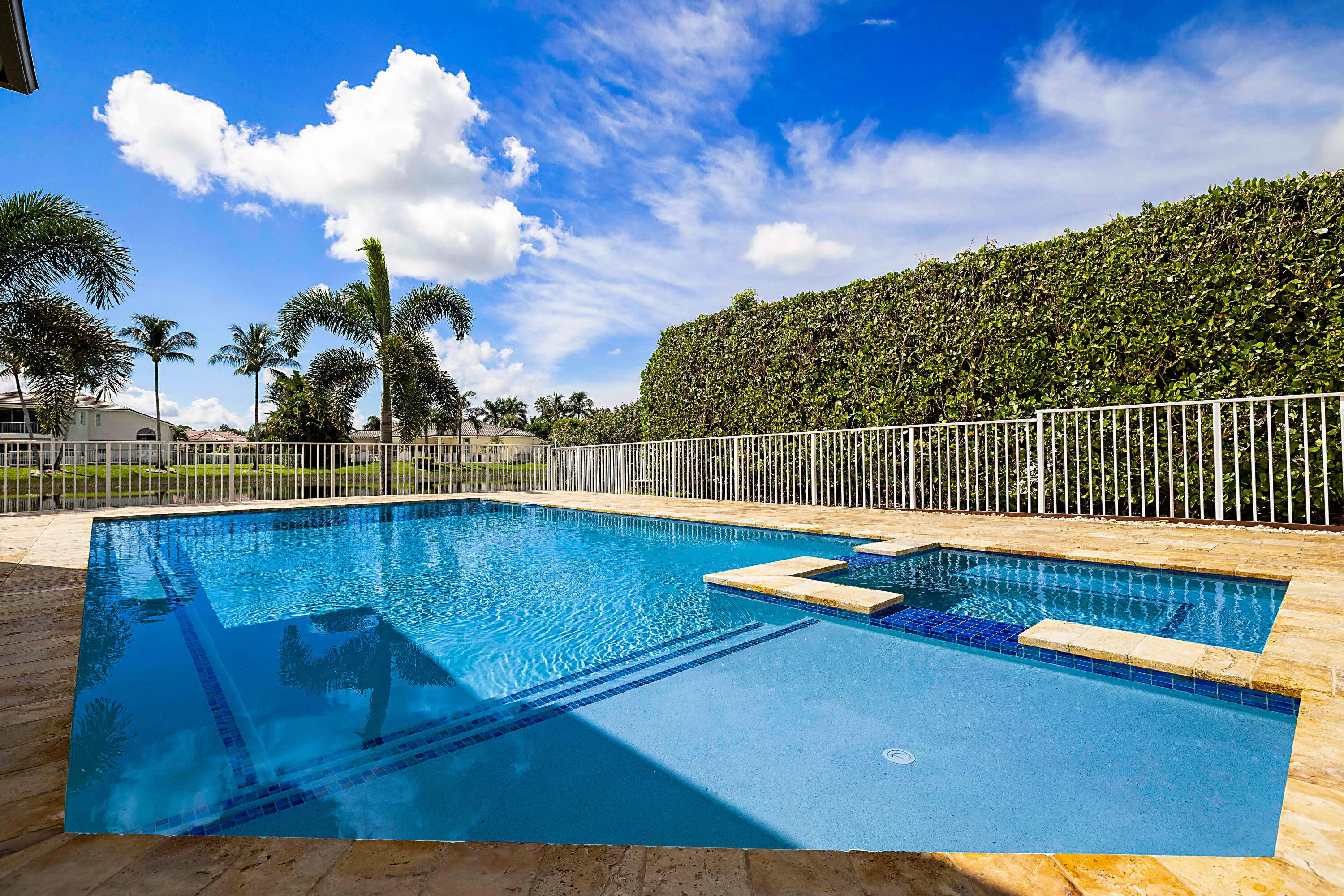 11618 MANATEE BAY Lane