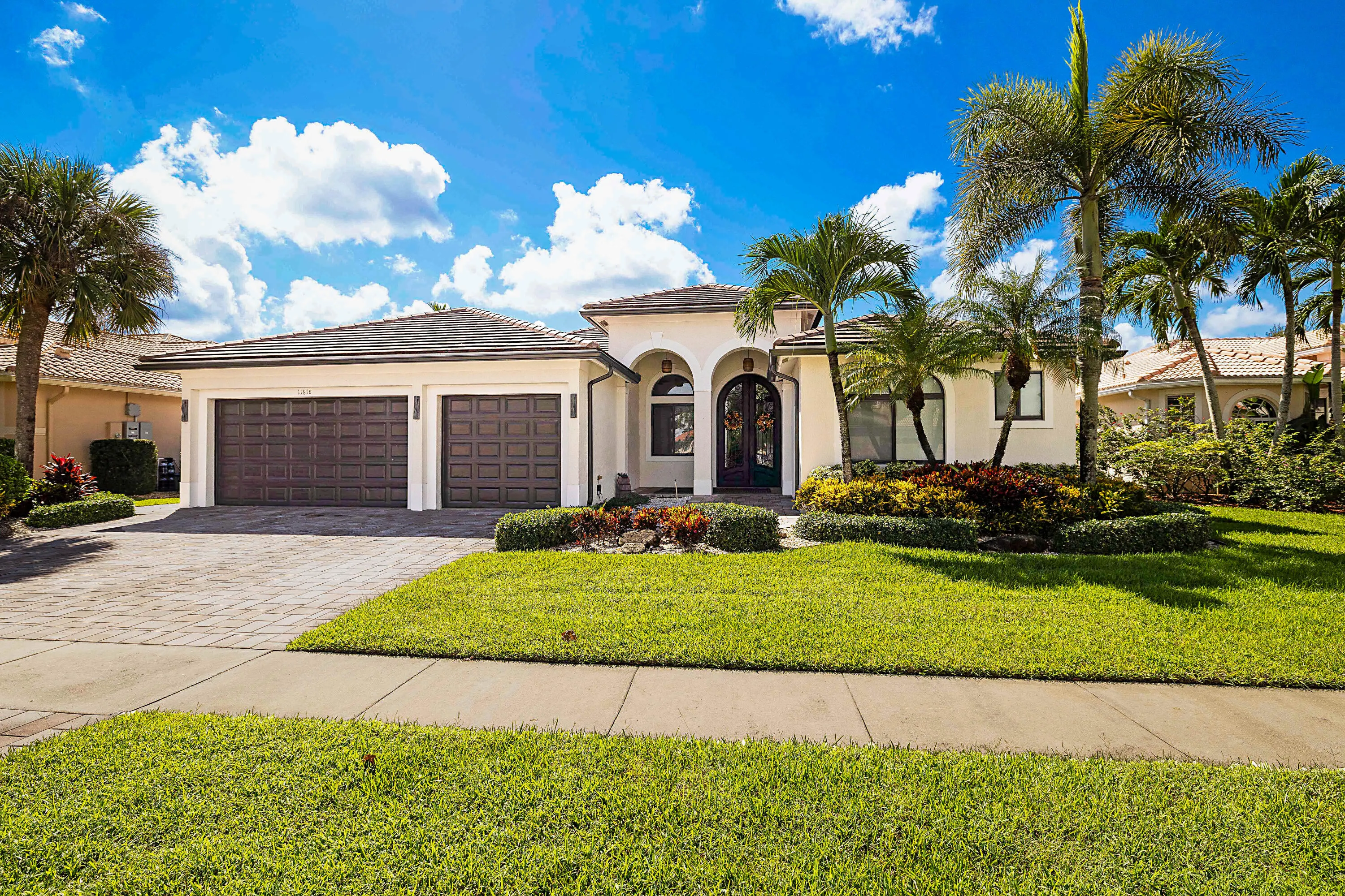 11618 MANATEE BAY Lane