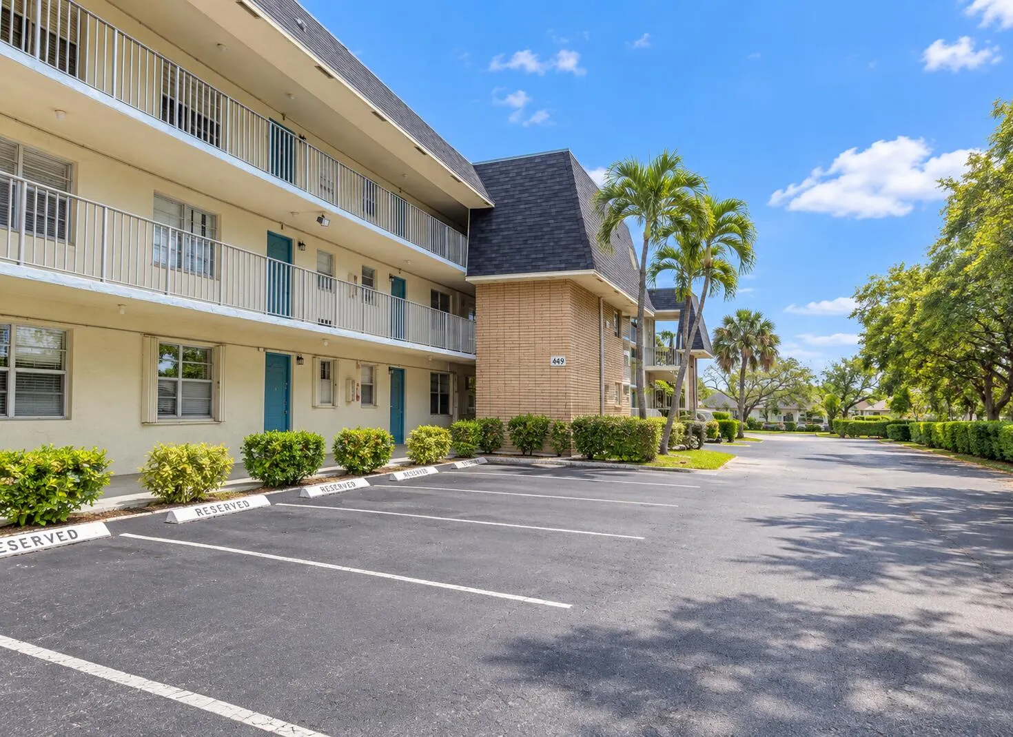 613 S STATE ROAD 7 #2F