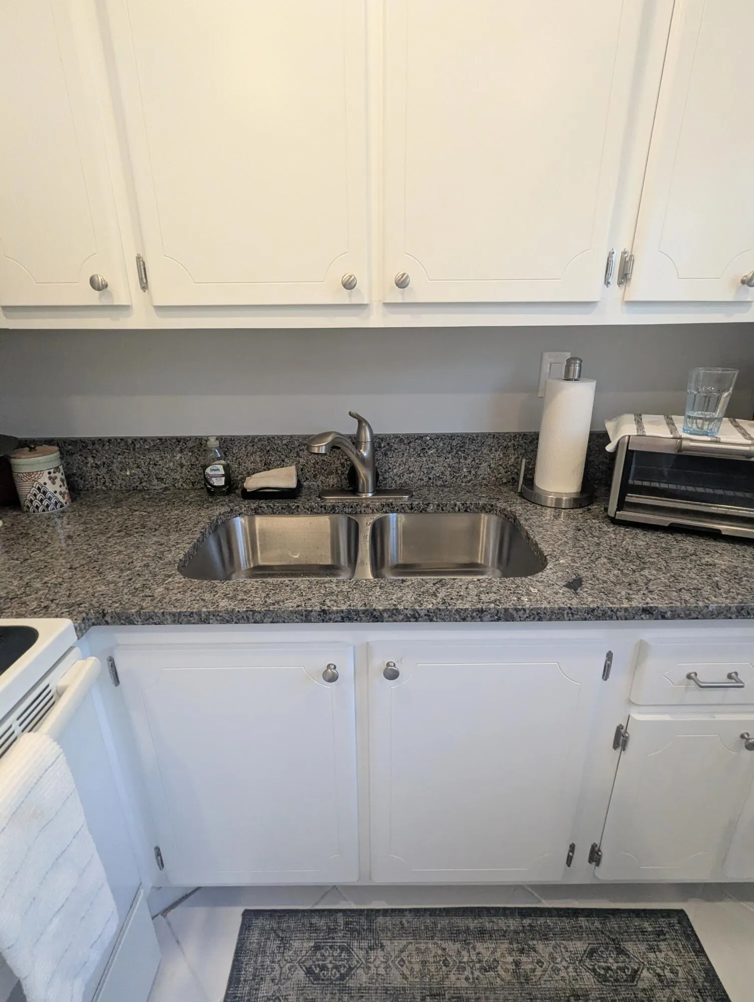 100 Kingswood E