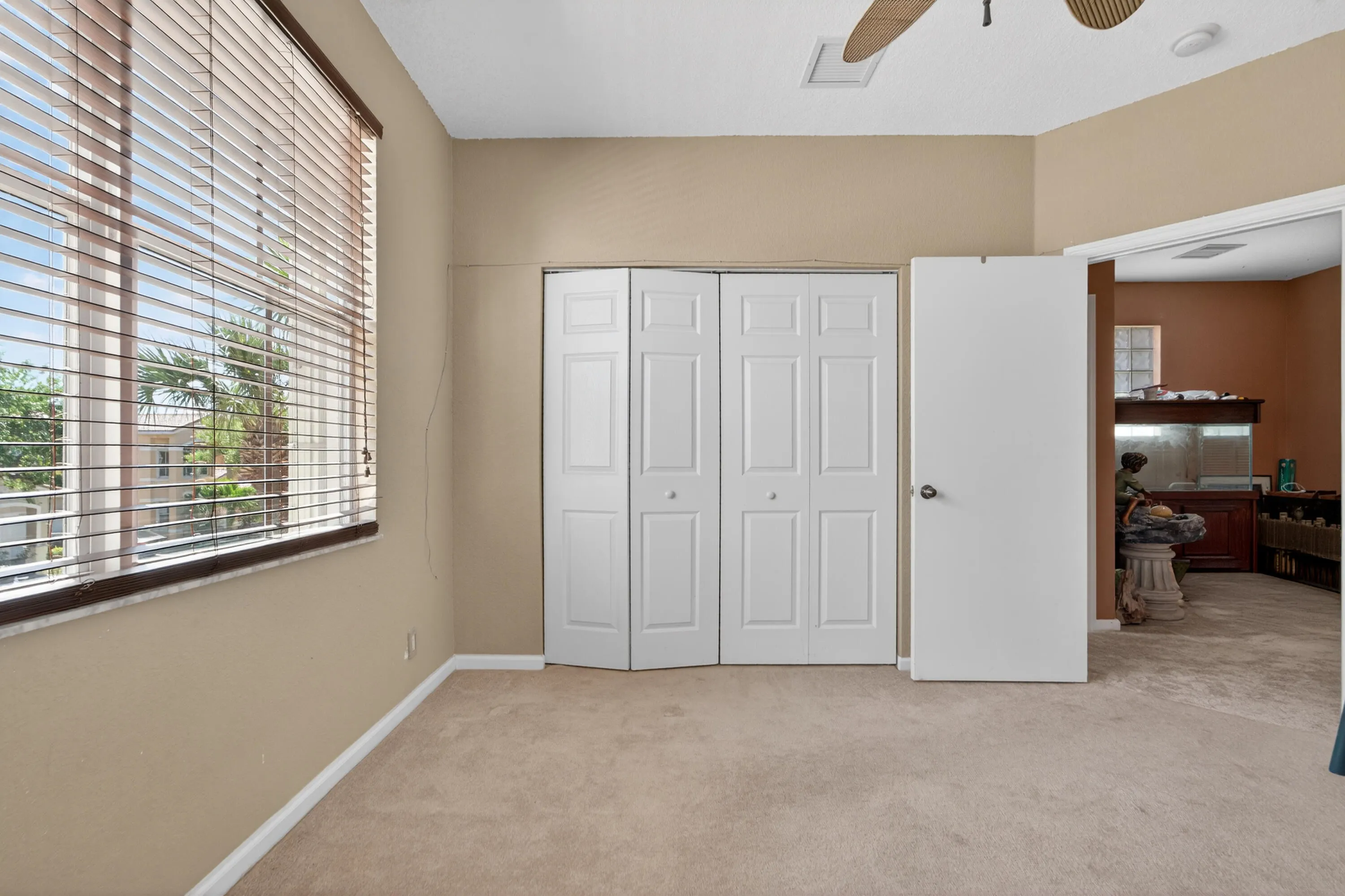 6593 LURAIS Drive