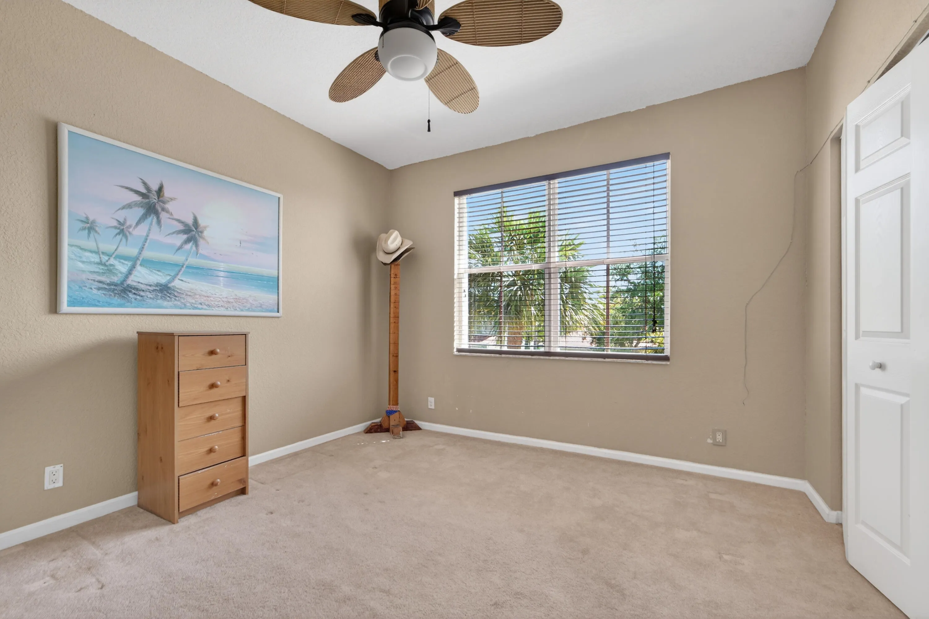 6593 LURAIS Drive
