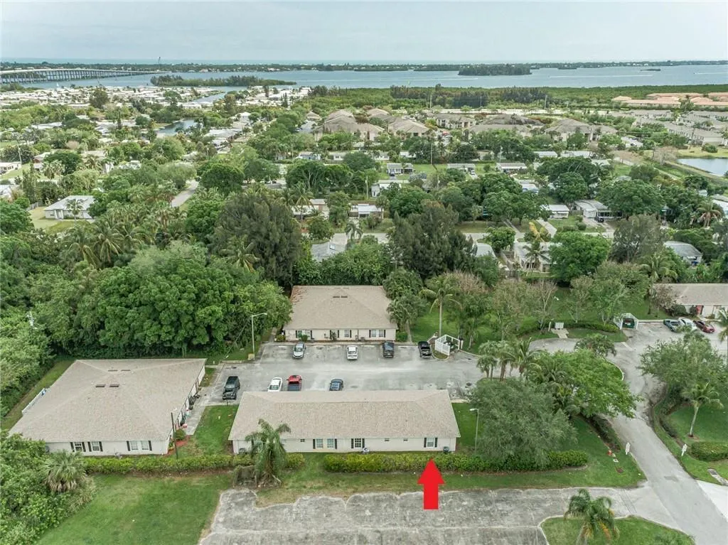 528 13TH Place #528