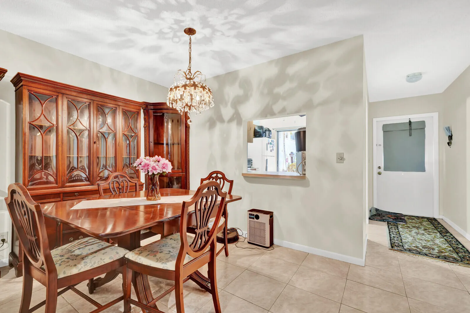 815 SALEM Lane