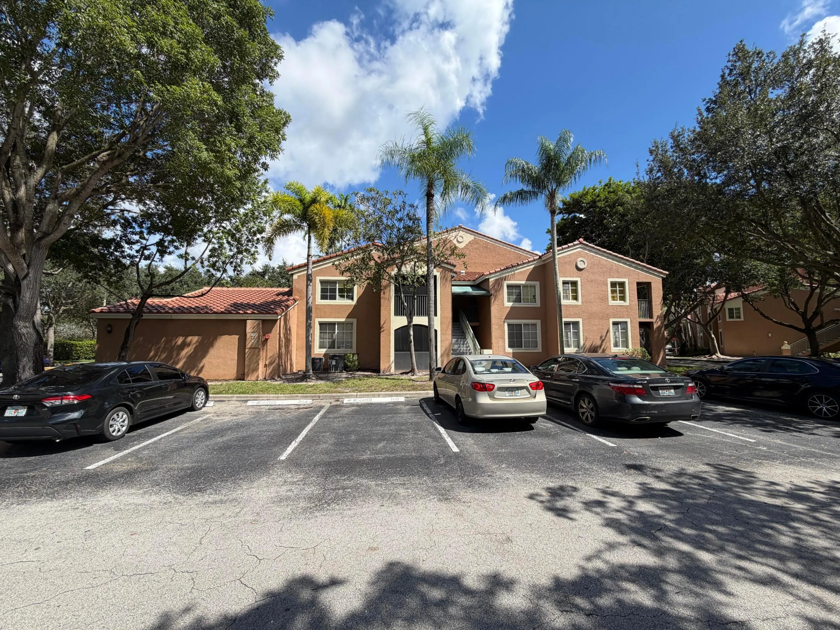 4852 N STATE ROAD 7 #207