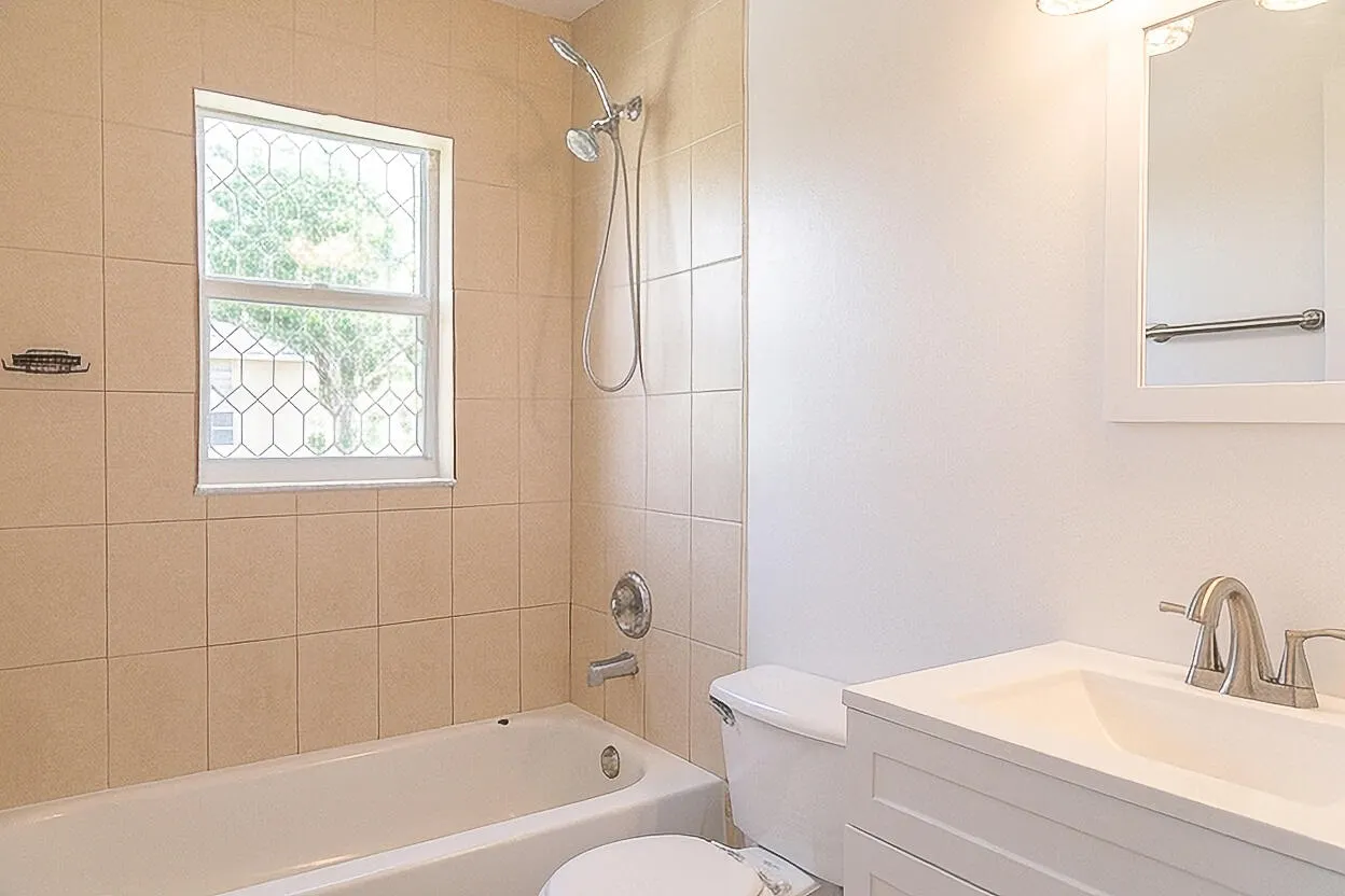 1790 PIERSIDE Circle