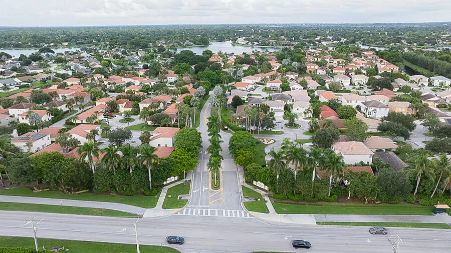 1790 PIERSIDE Circle