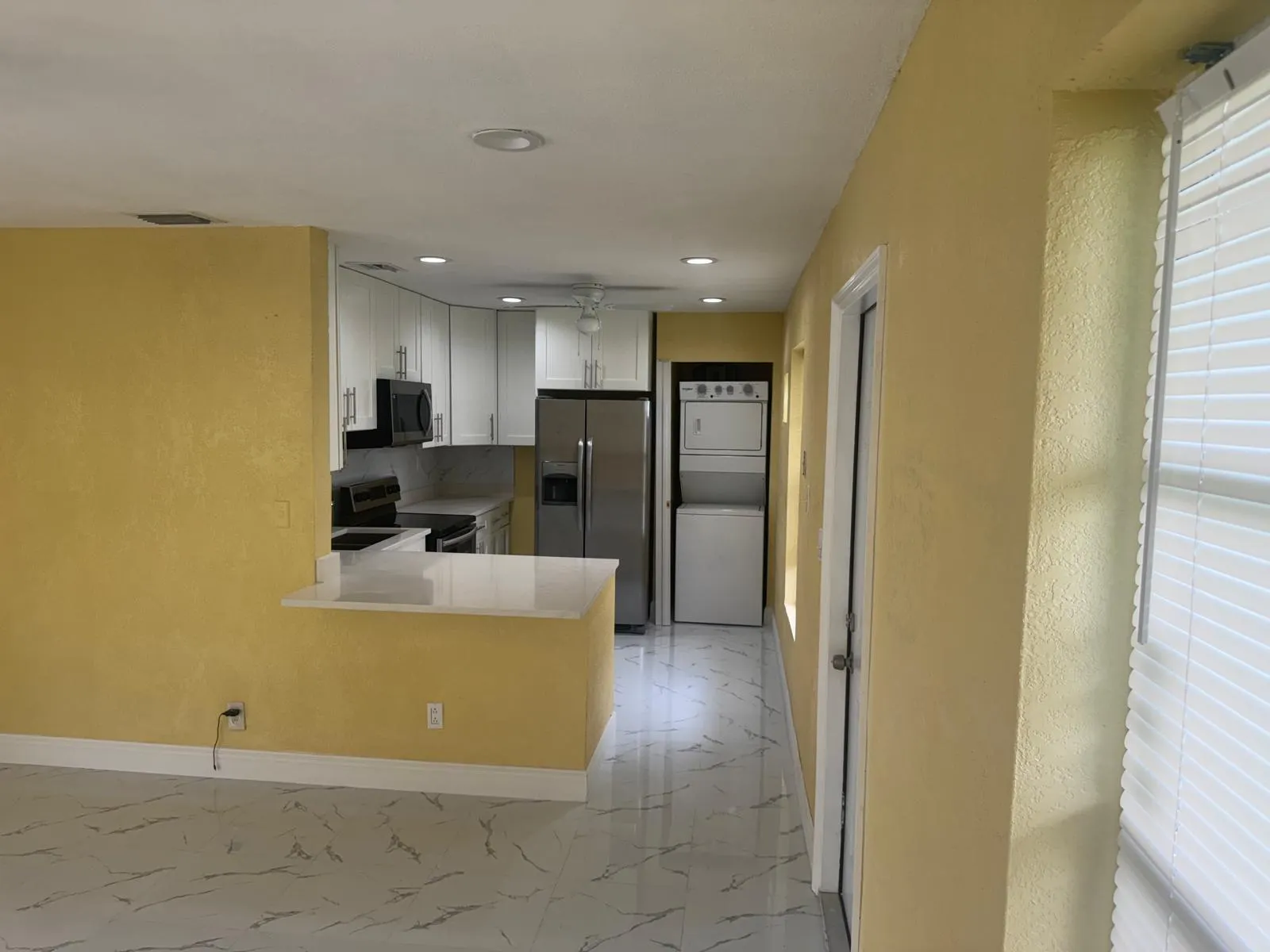 6114 ROYAL PALM Boulevard