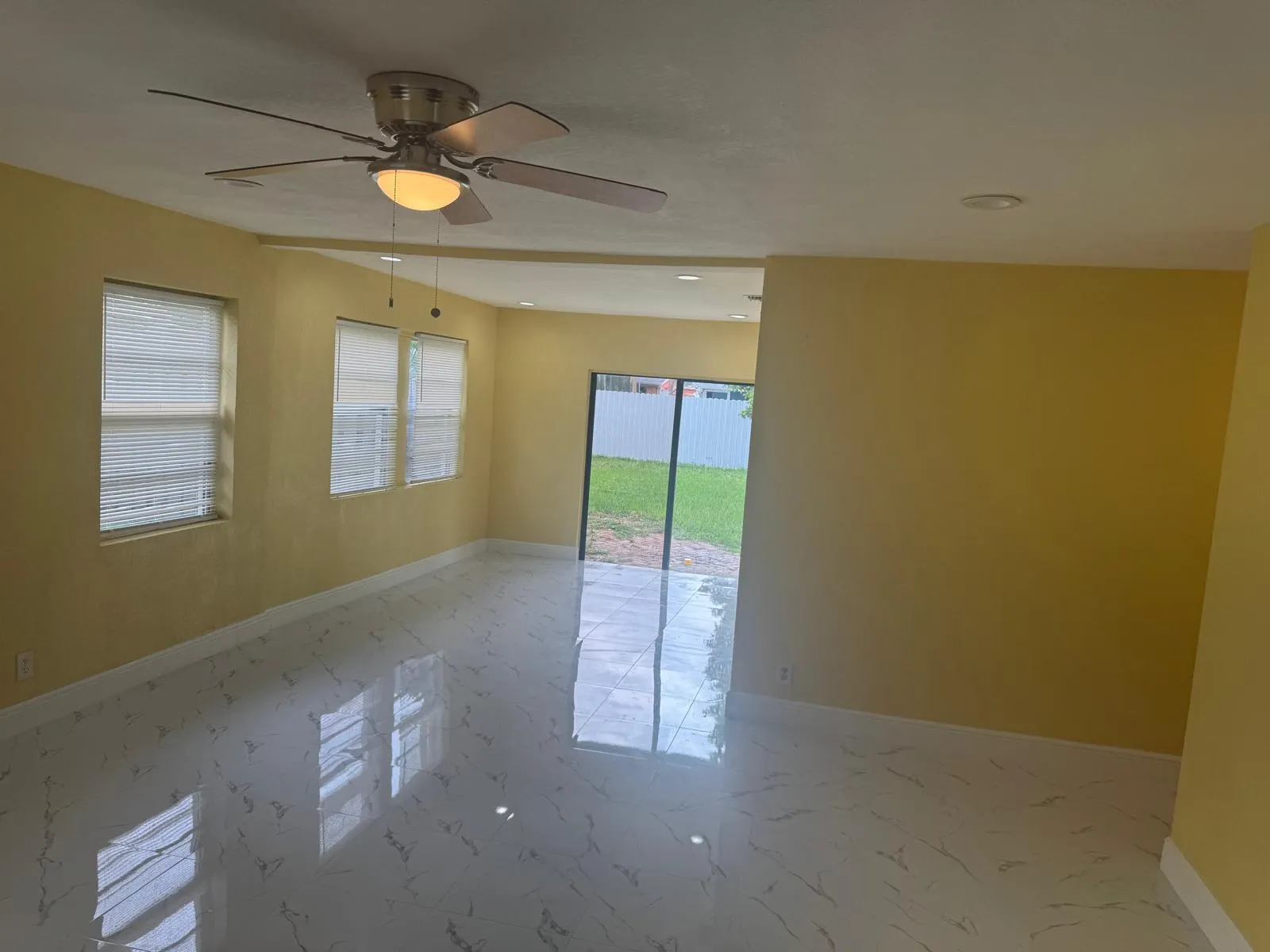 6114 ROYAL PALM Boulevard