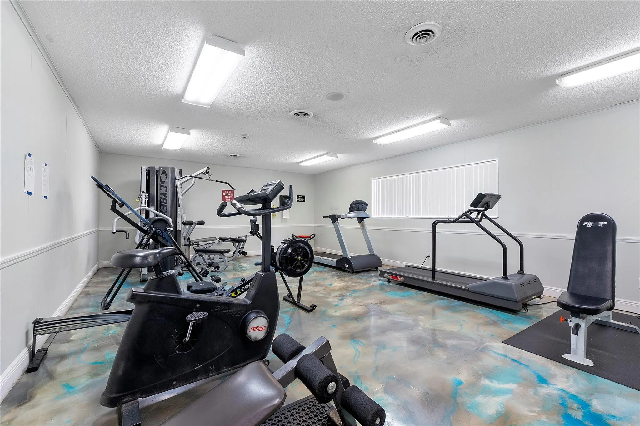 7807 GOLF CIR Drive #211