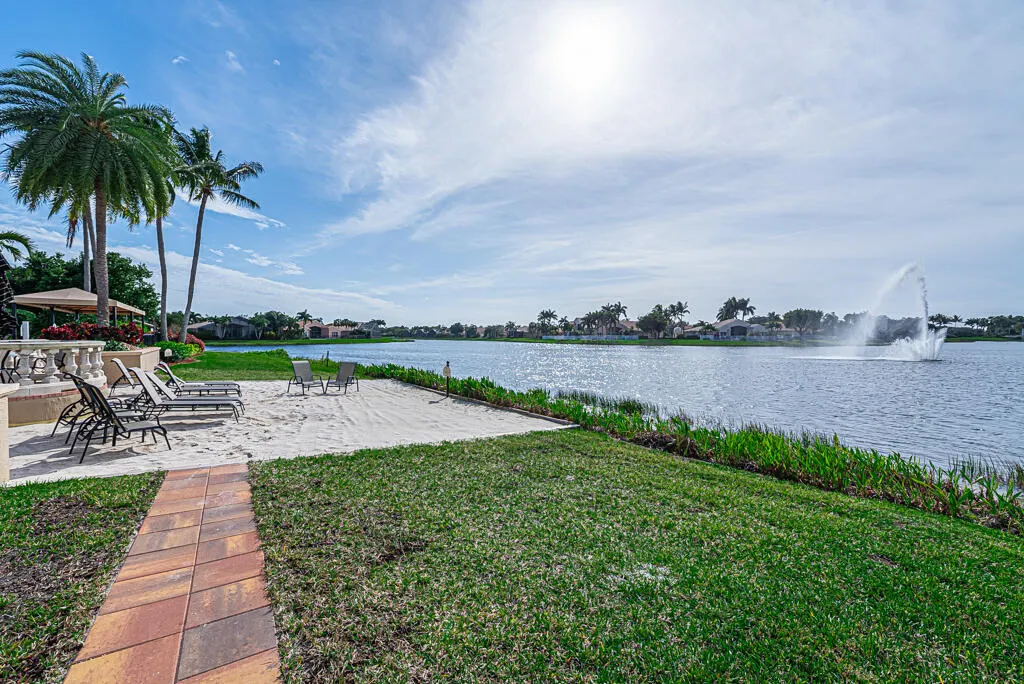 7546 Pebble Shores Terrace