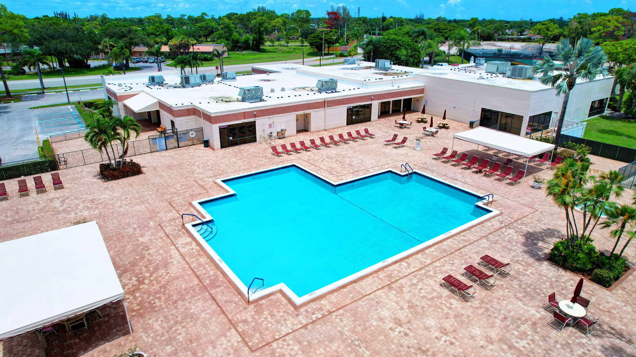 4570 LUCERNE LAKES Boulevard E #203