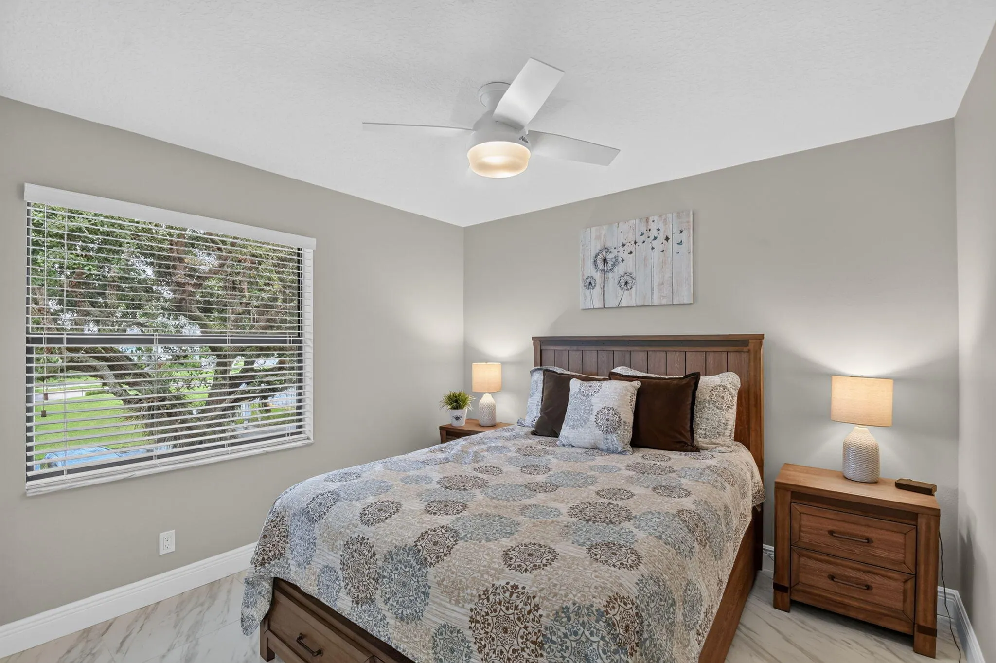 4570 LUCERNE LAKES Boulevard E #203