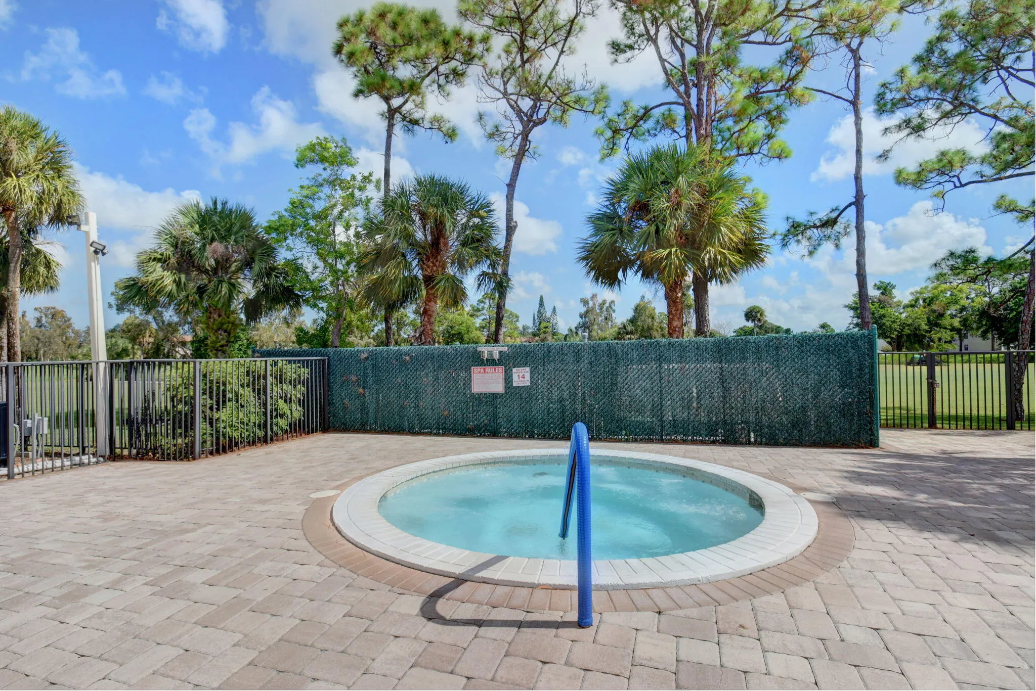 4570 LUCERNE LAKES Boulevard E #203