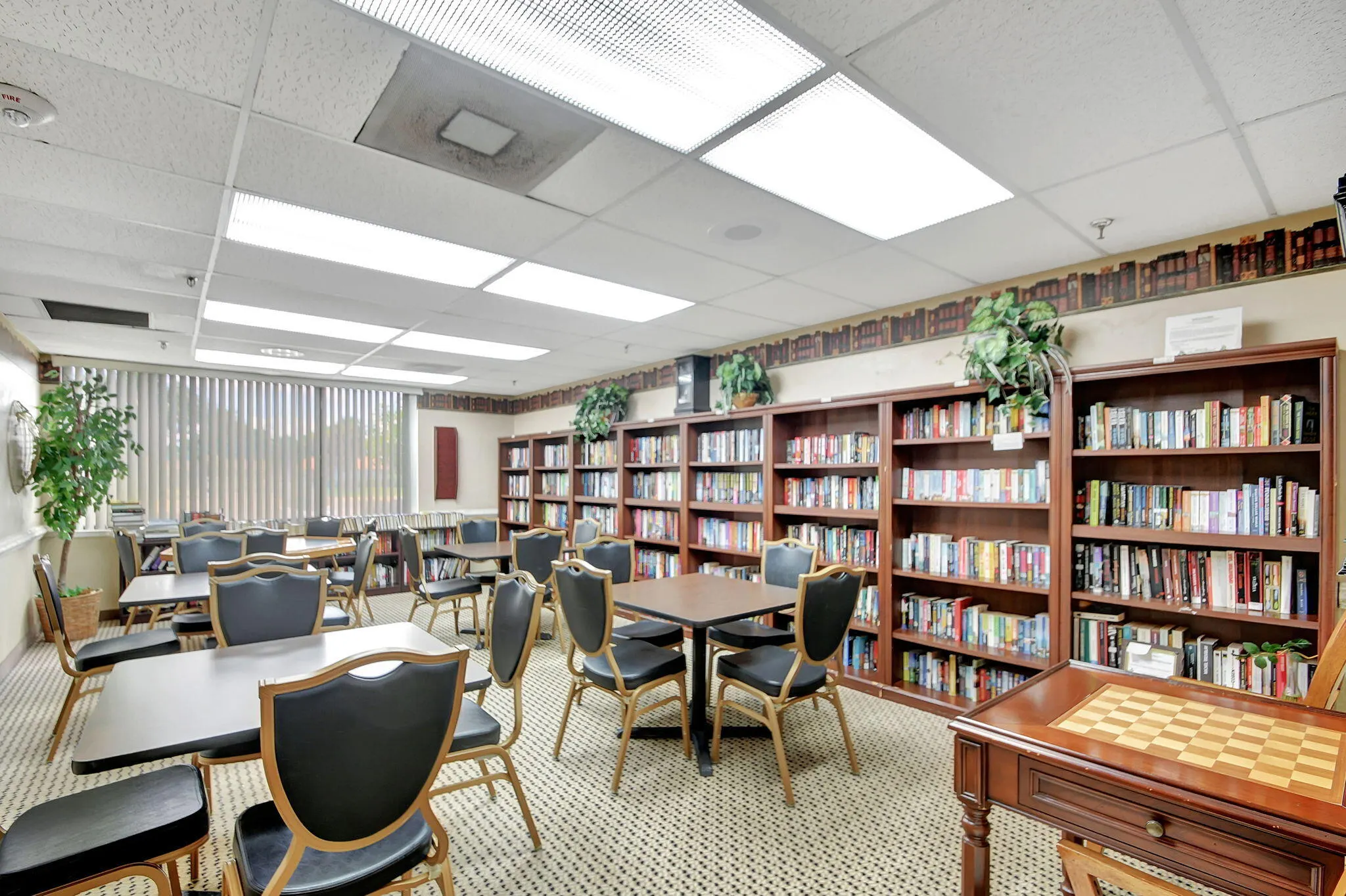 4570 LUCERNE LAKES Boulevard E #203