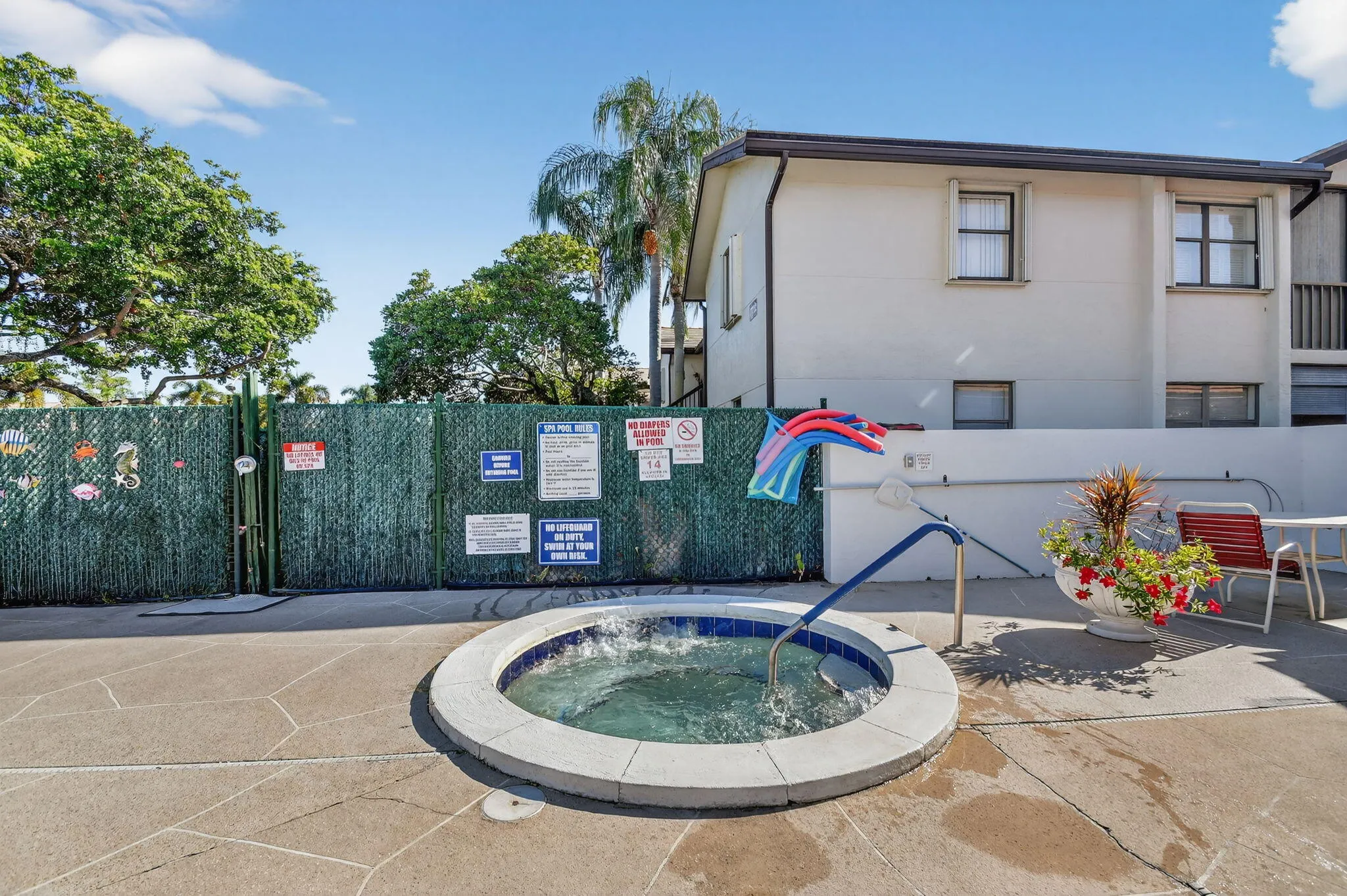 4570 LUCERNE LAKES Boulevard E #203