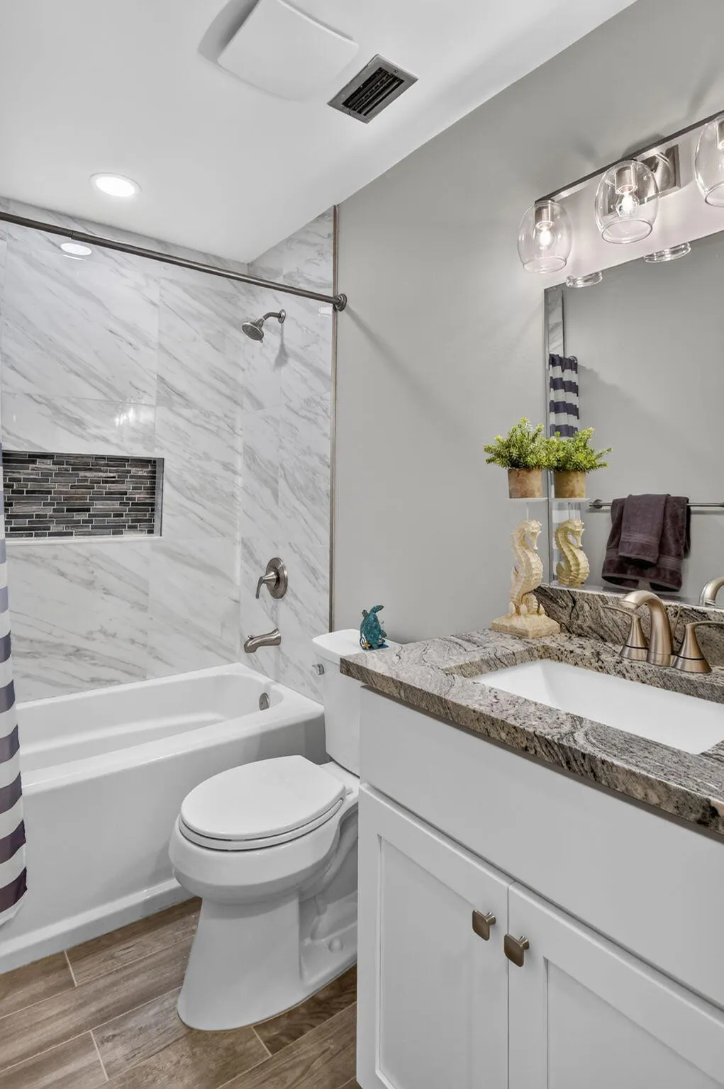 4570 LUCERNE LAKES Boulevard E #203