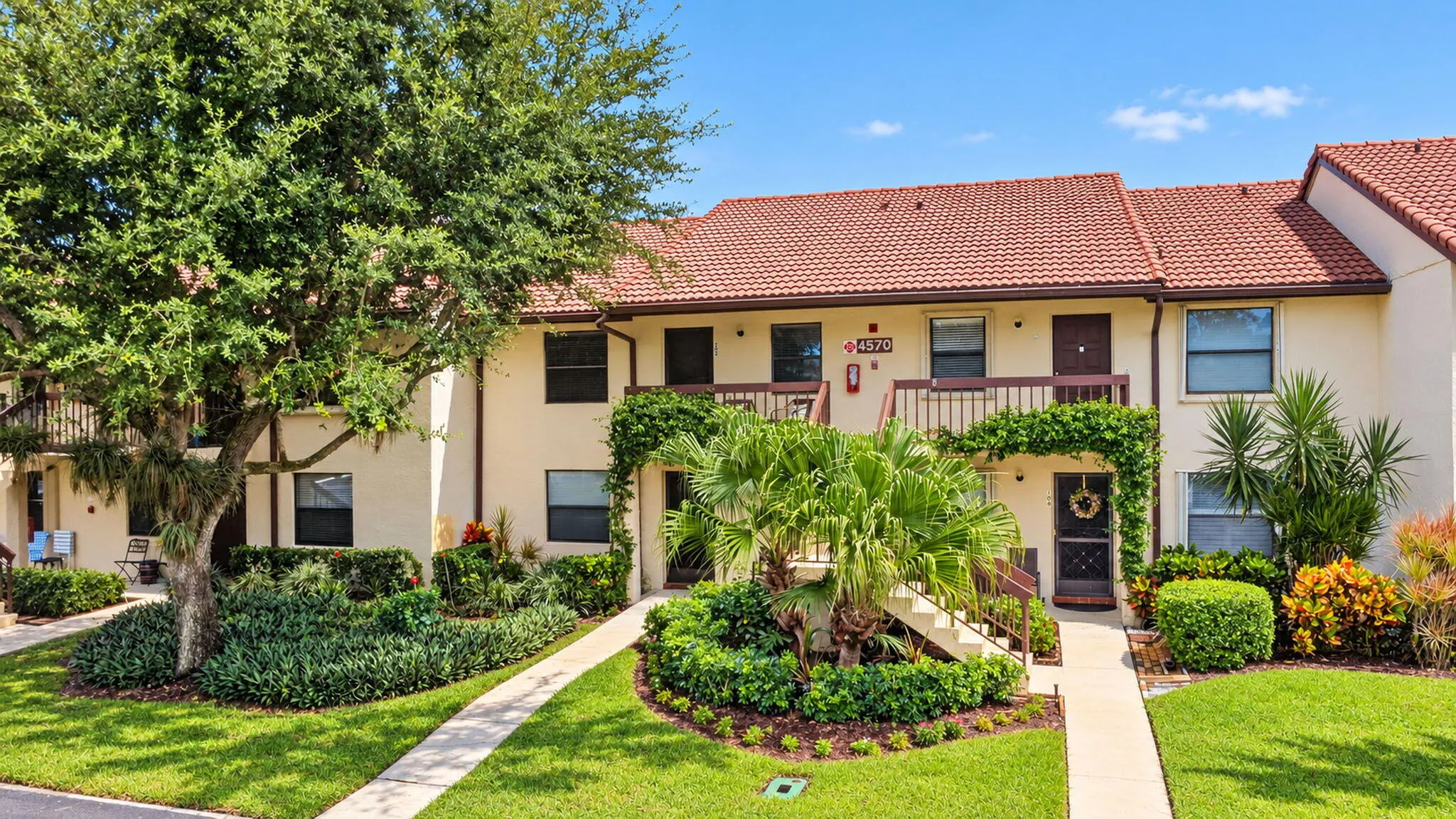 4570 LUCERNE LAKES Boulevard E #203