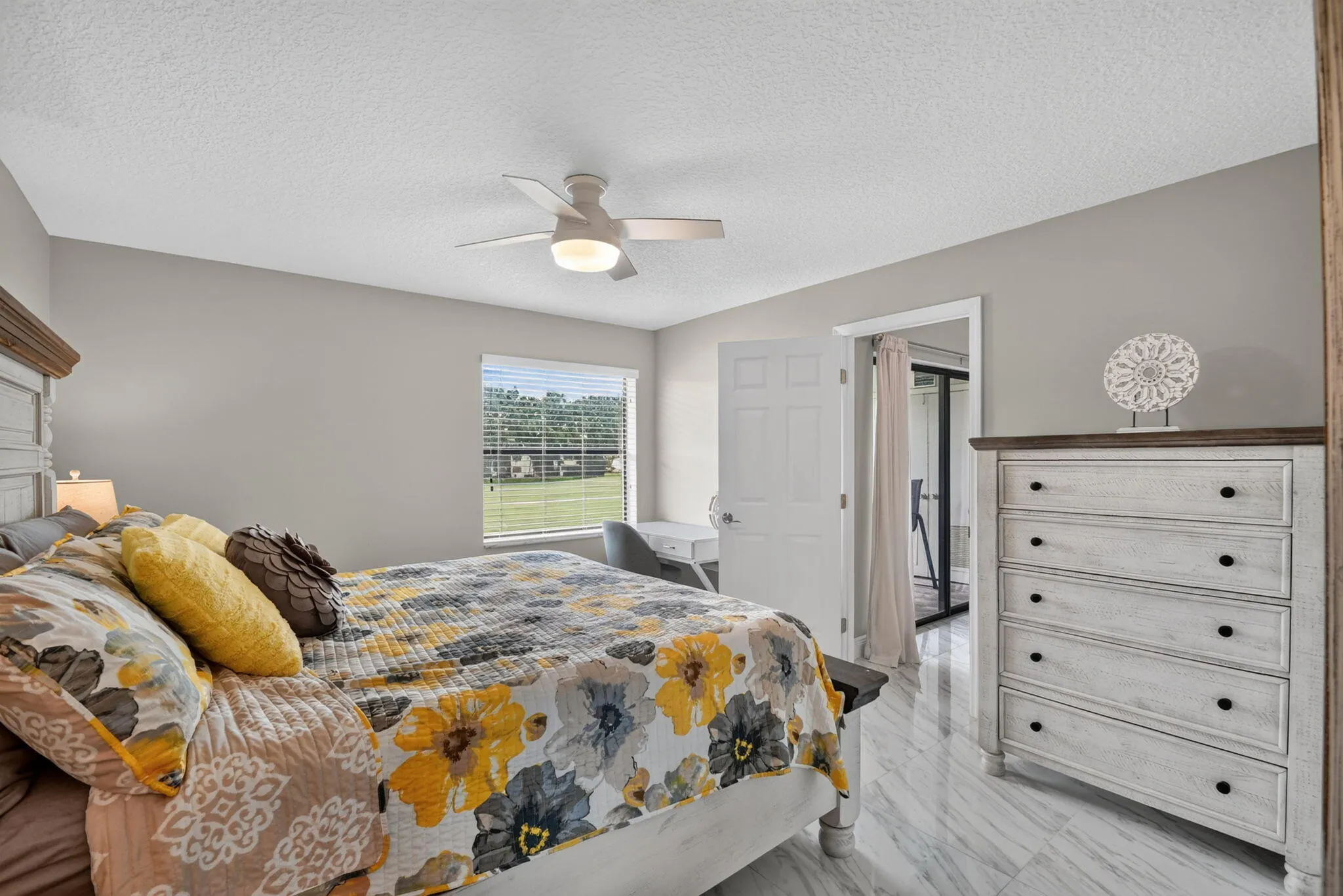 4570 LUCERNE LAKES Boulevard E #203