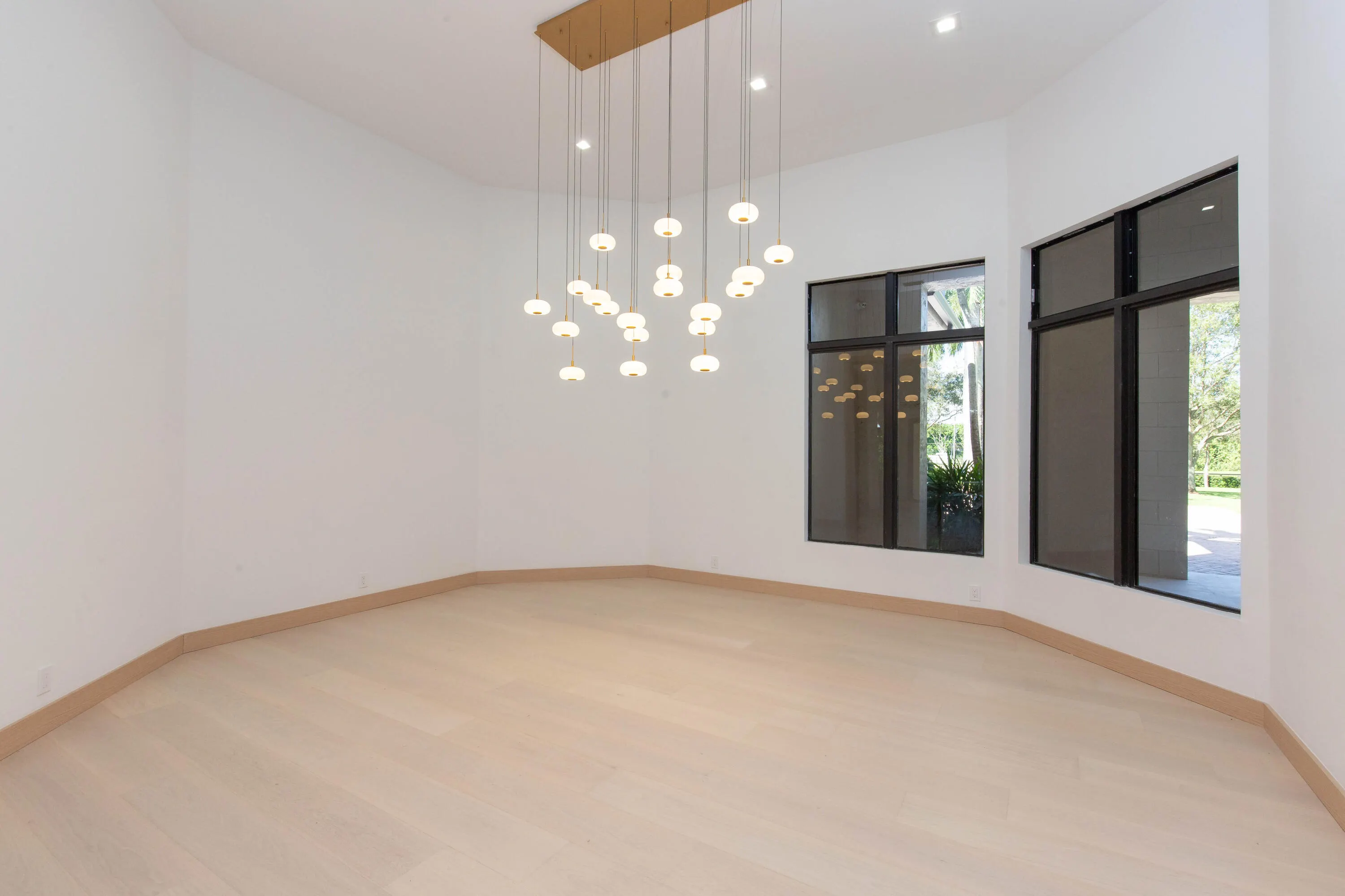 15448 SUNNYLAND Lane