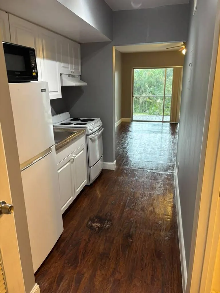 636 NW 13th Street #22