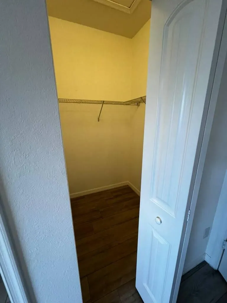 1129 Vermilion Drive