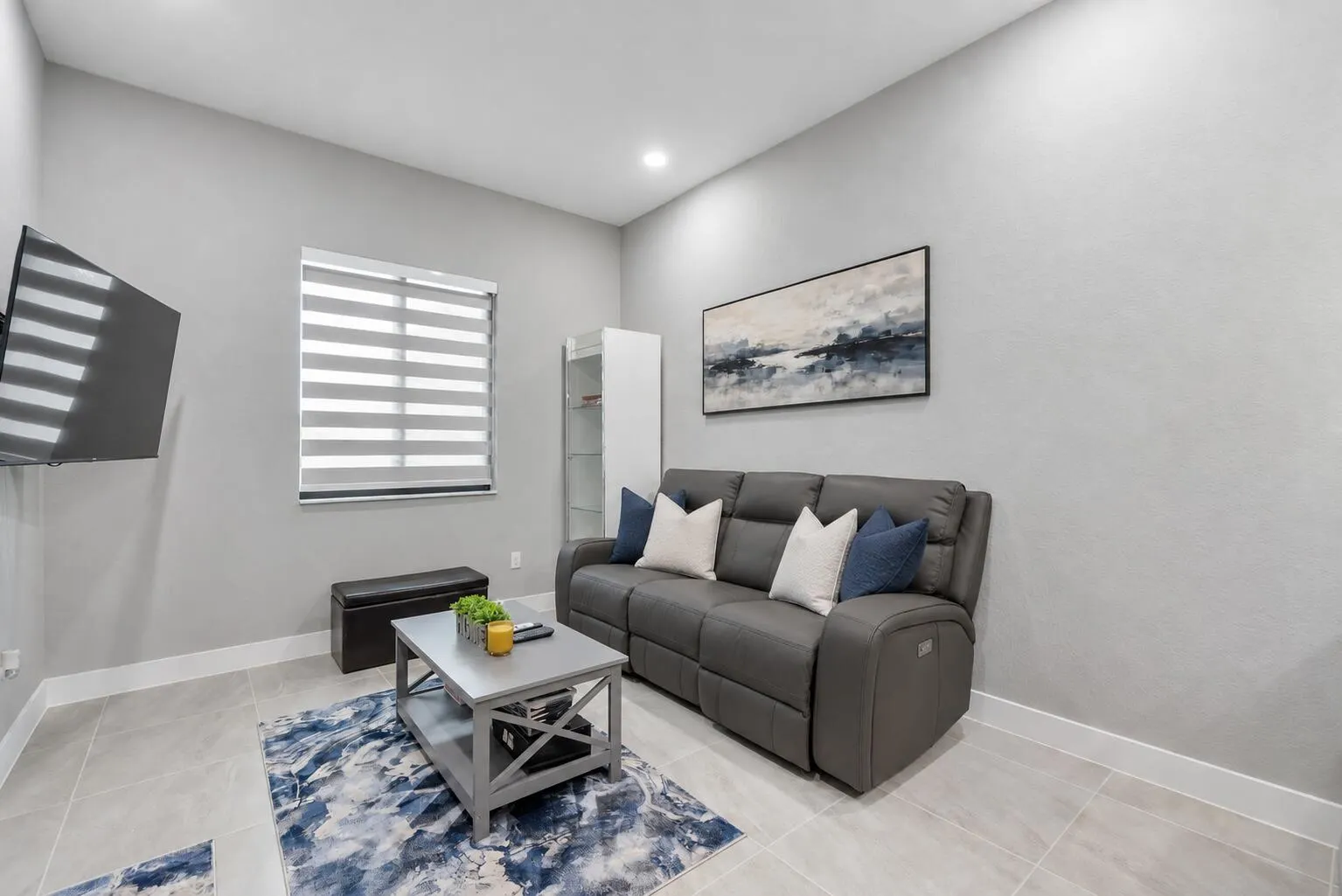10733 AQUA Court